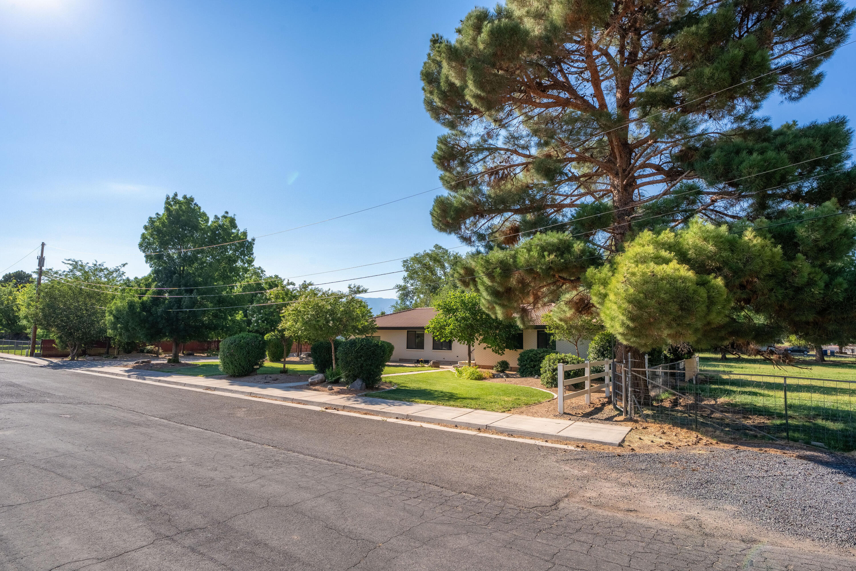 HURRICANE TOWNSITE - Residential