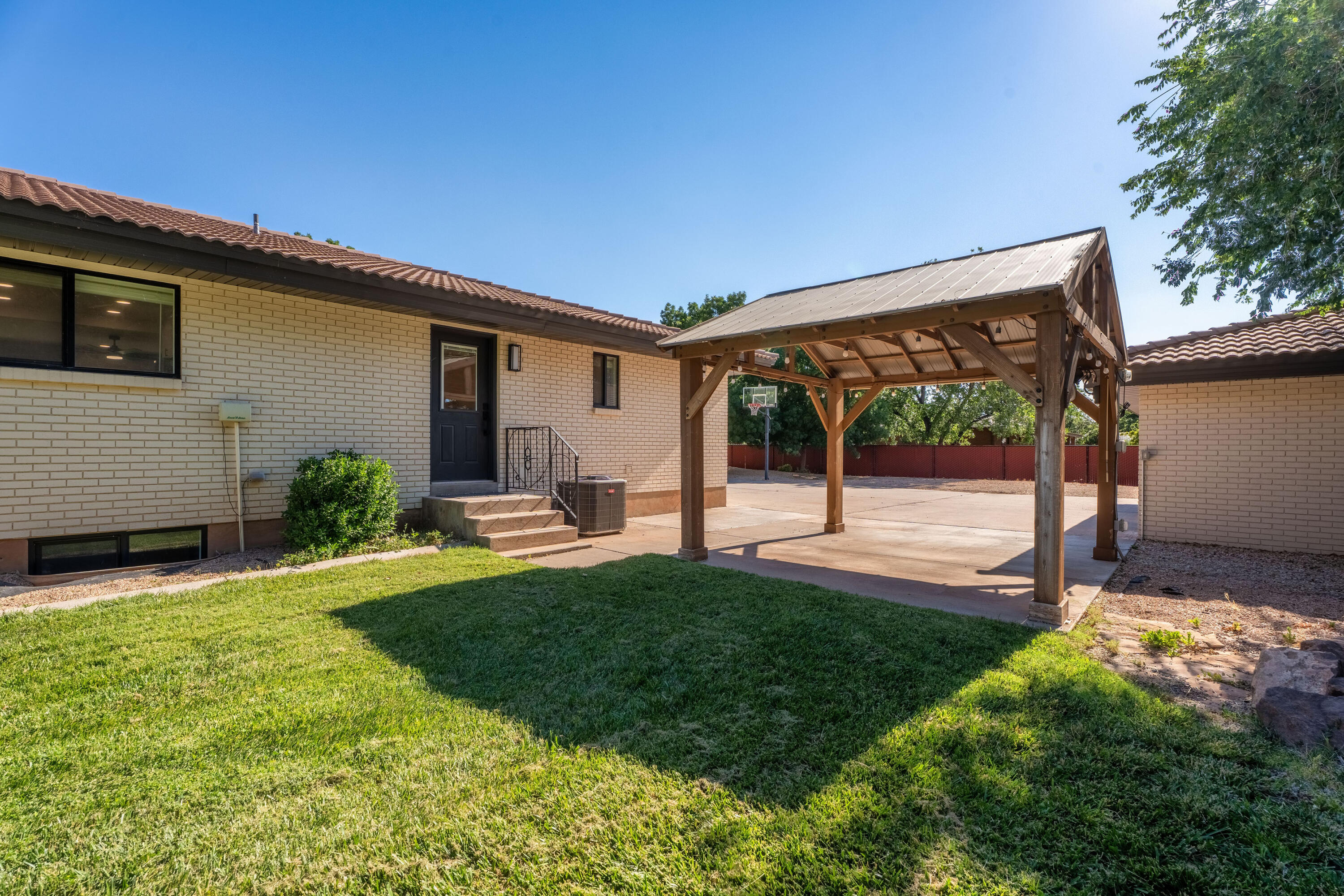 HURRICANE TOWNSITE - Residential