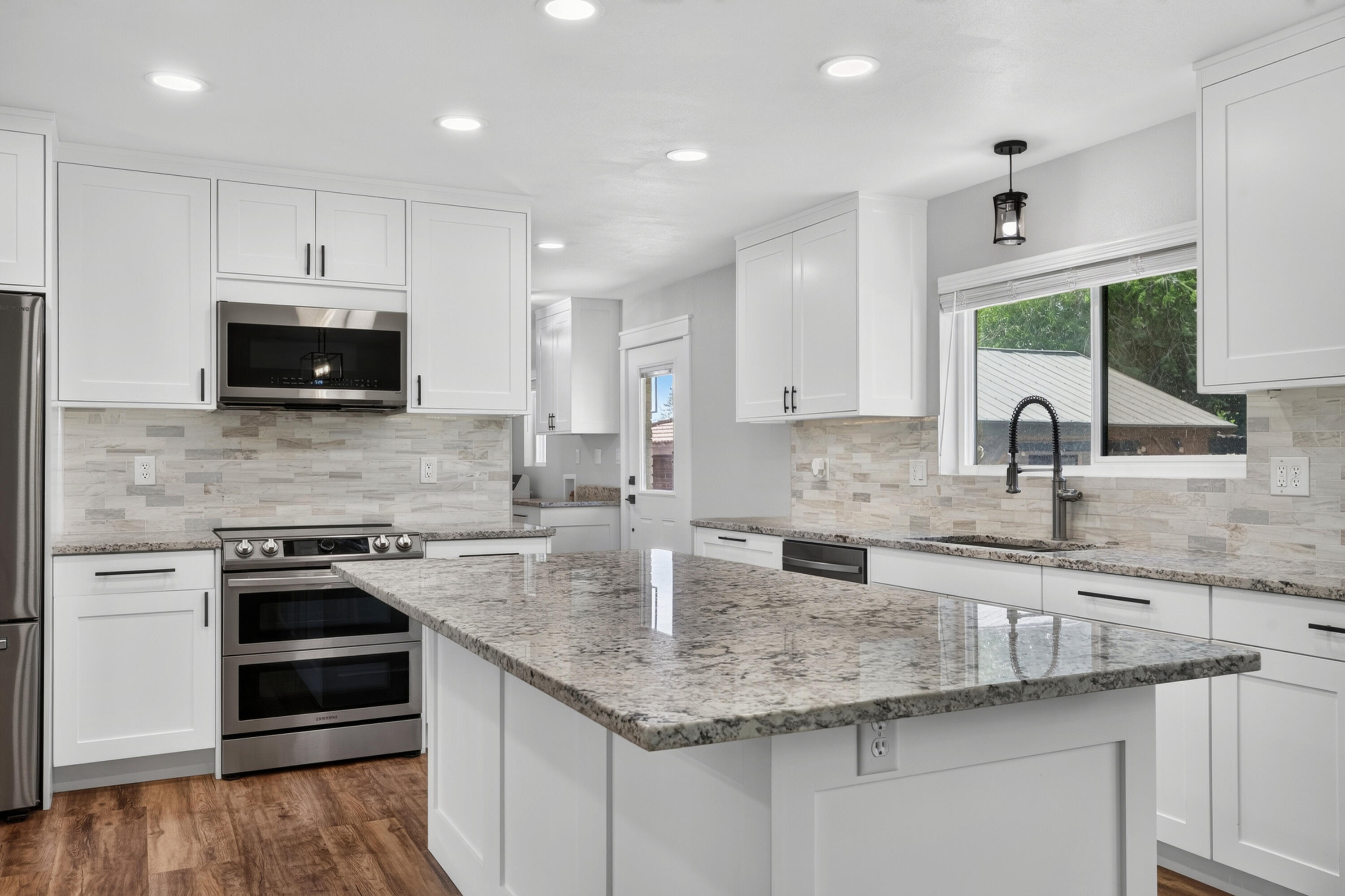 HURRICANE TOWNSITE - Residential