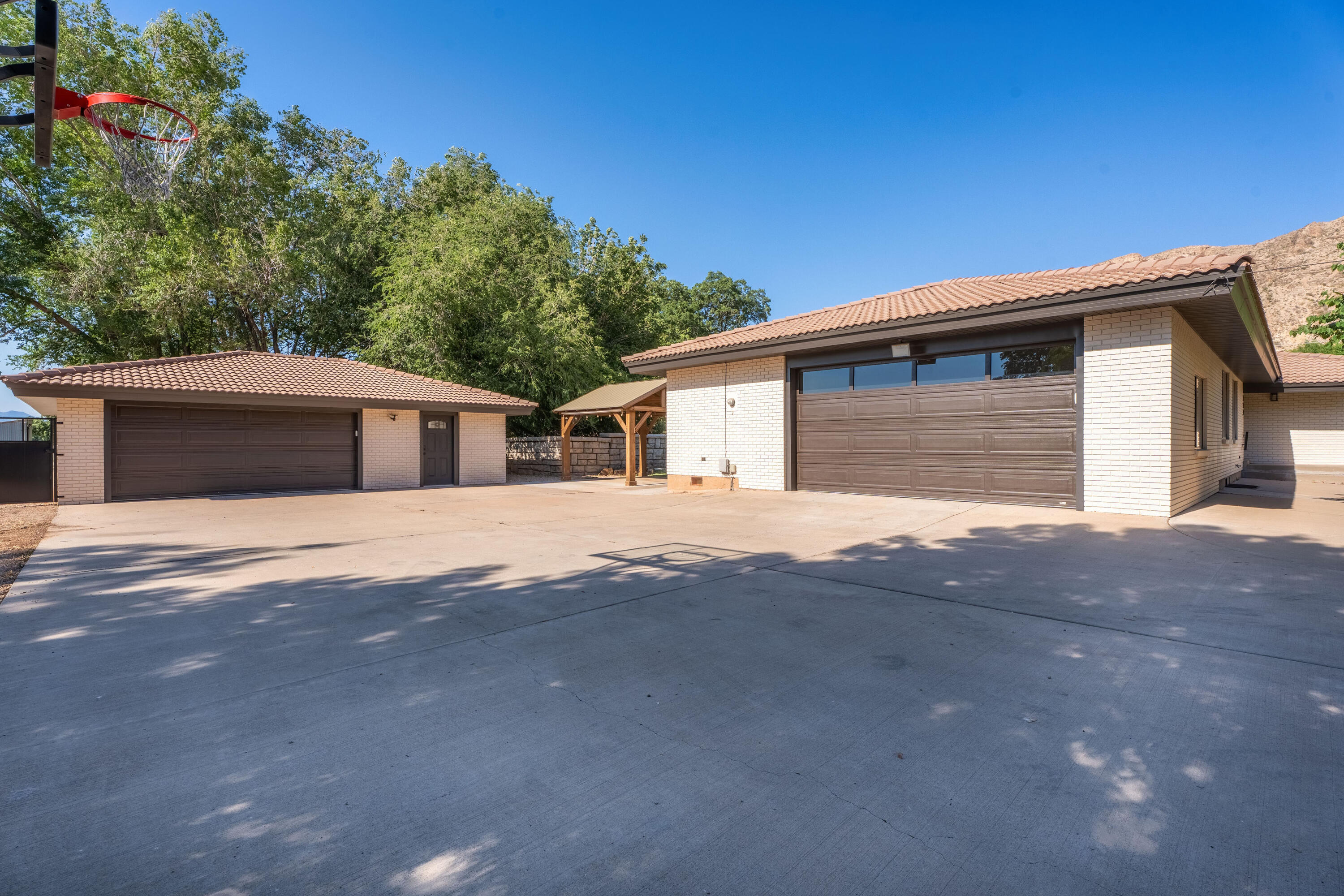 HURRICANE TOWNSITE - Residential