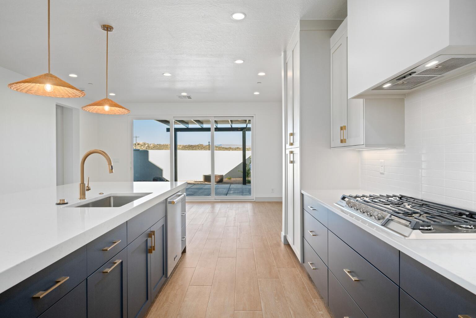 ISLAND AT CORAL CANYON - Residential