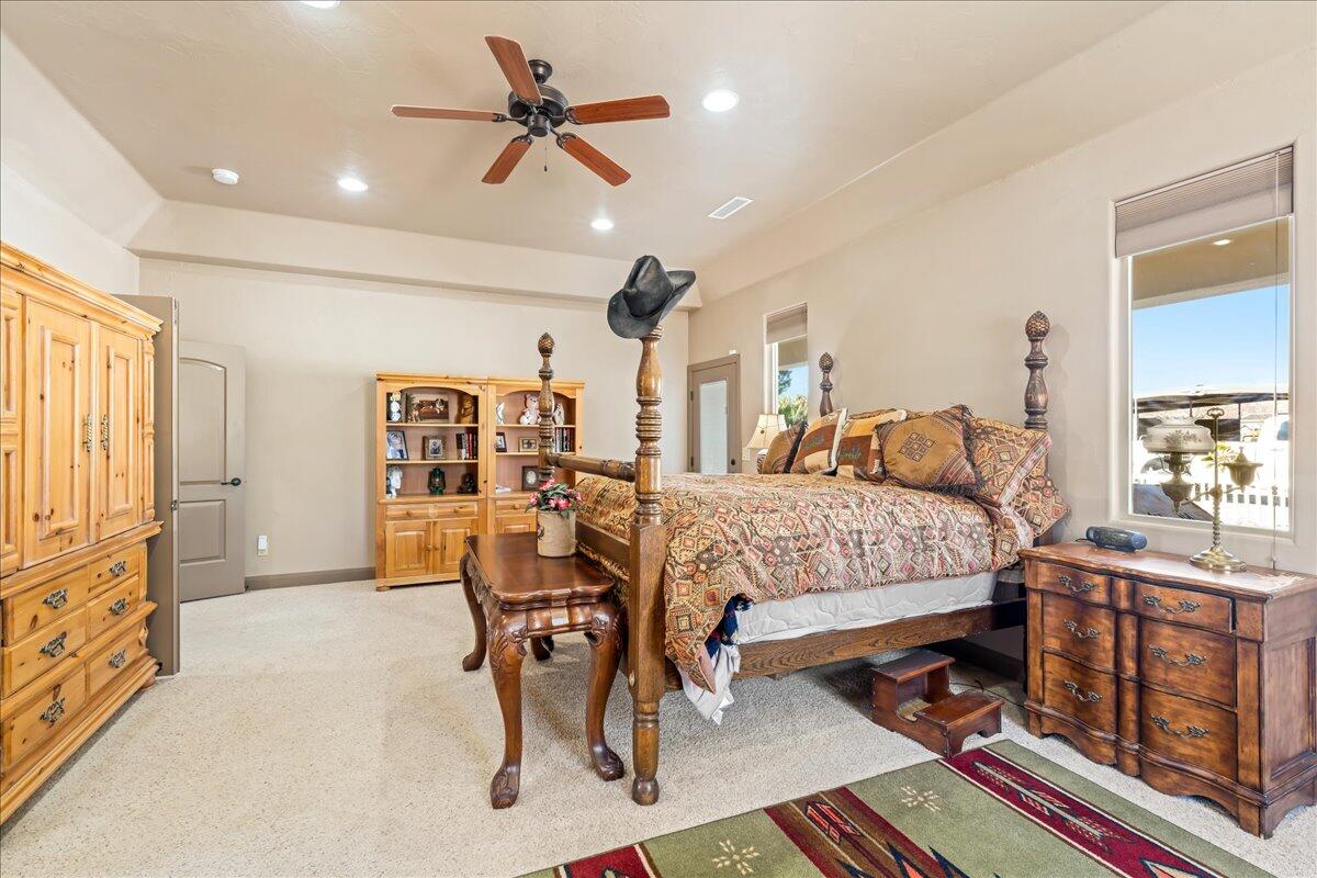 DIAMOND VALLEY ACRES - Residential