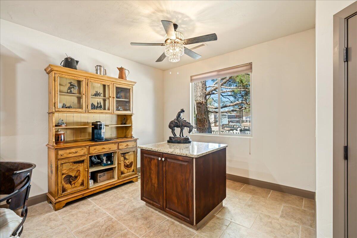 DIAMOND VALLEY ACRES - Residential
