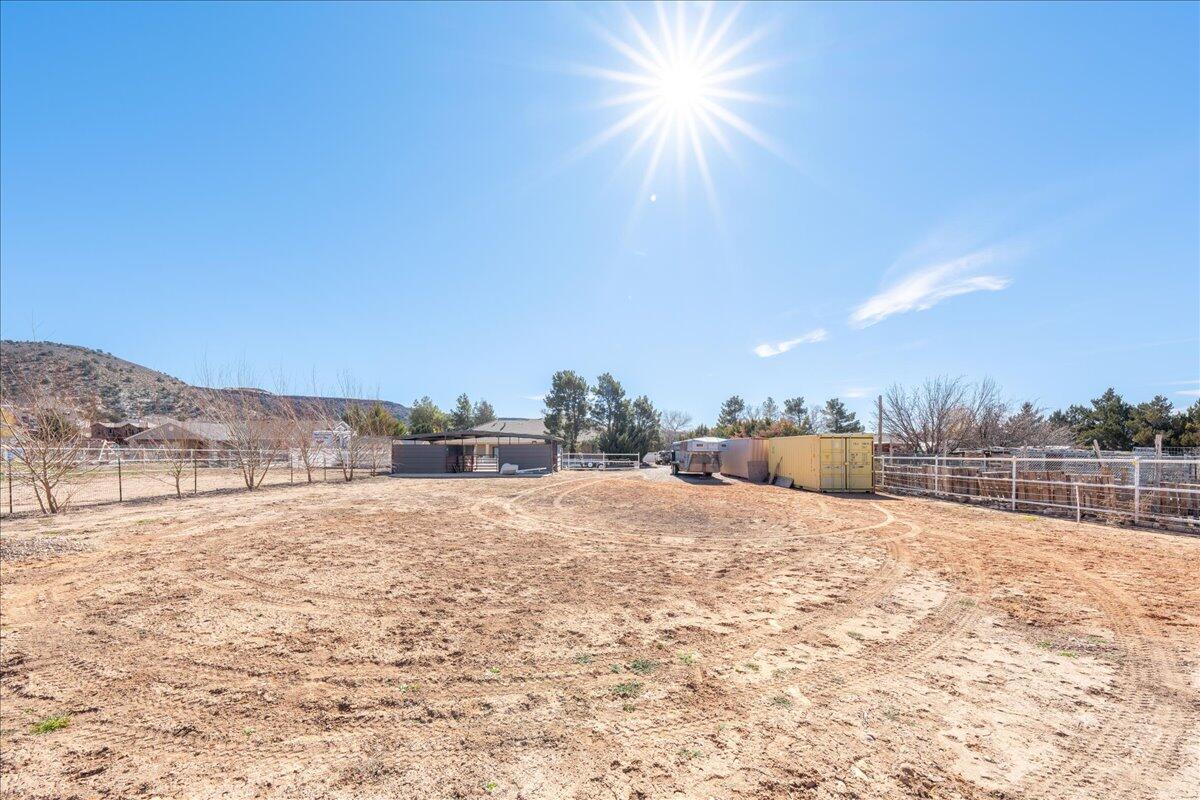 DIAMOND VALLEY ACRES - Residential