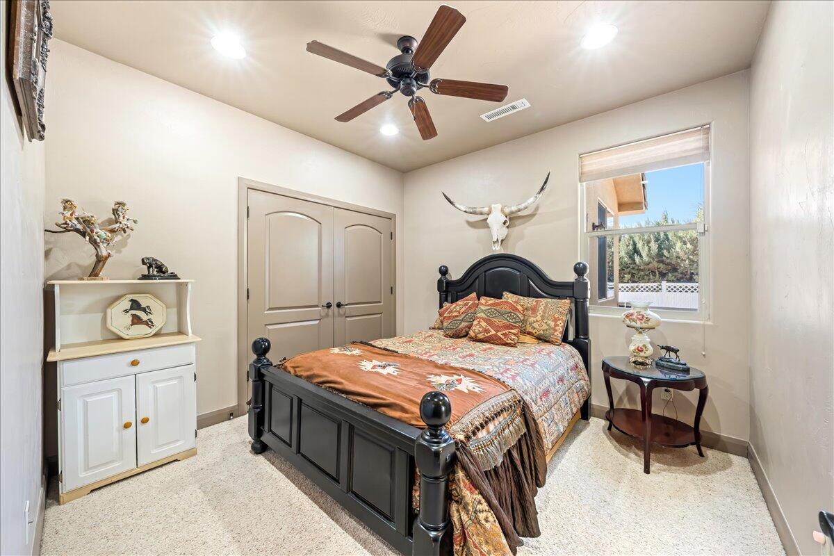 DIAMOND VALLEY ACRES - Residential