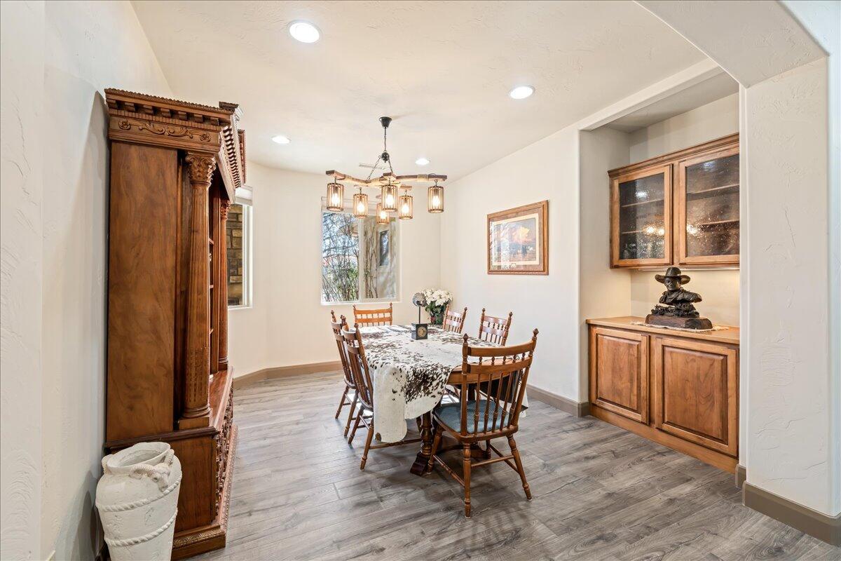 DIAMOND VALLEY ACRES - Residential