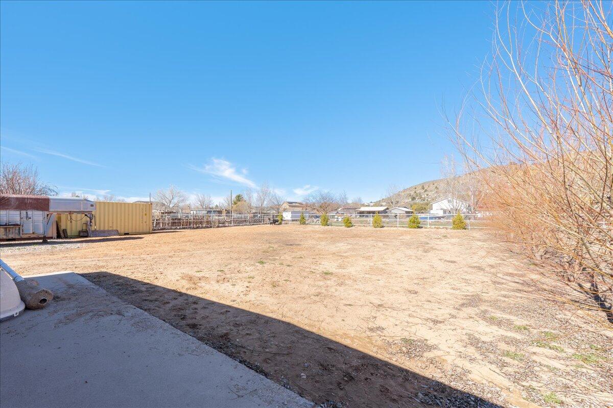 DIAMOND VALLEY ACRES - Residential