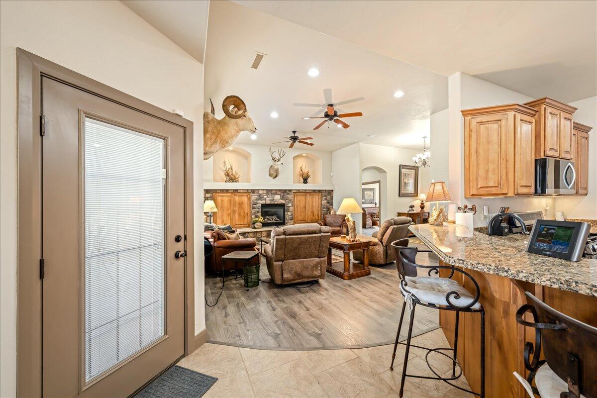 DIAMOND VALLEY ACRES - Residential