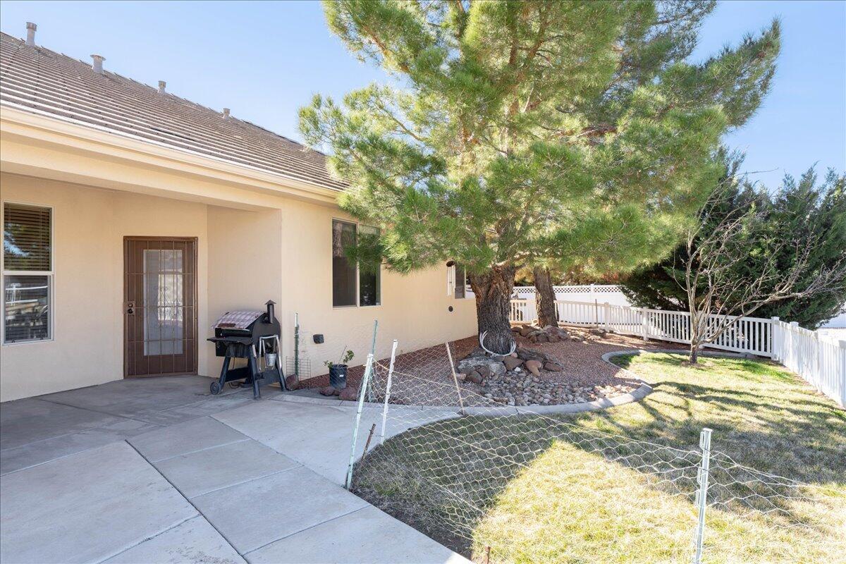 DIAMOND VALLEY ACRES - Residential