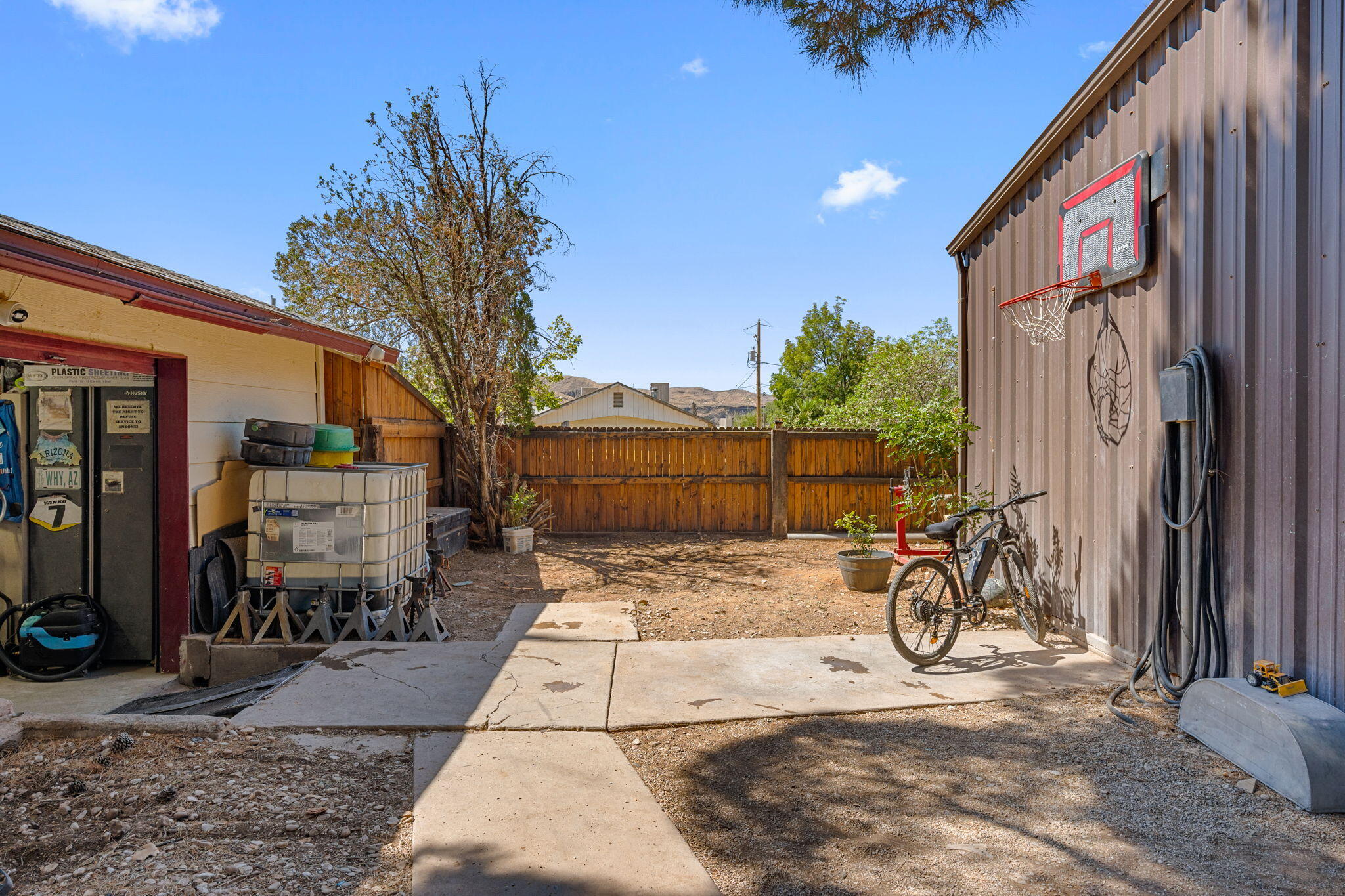 ORAL D & MINNIE E STOWELL - Residential Income