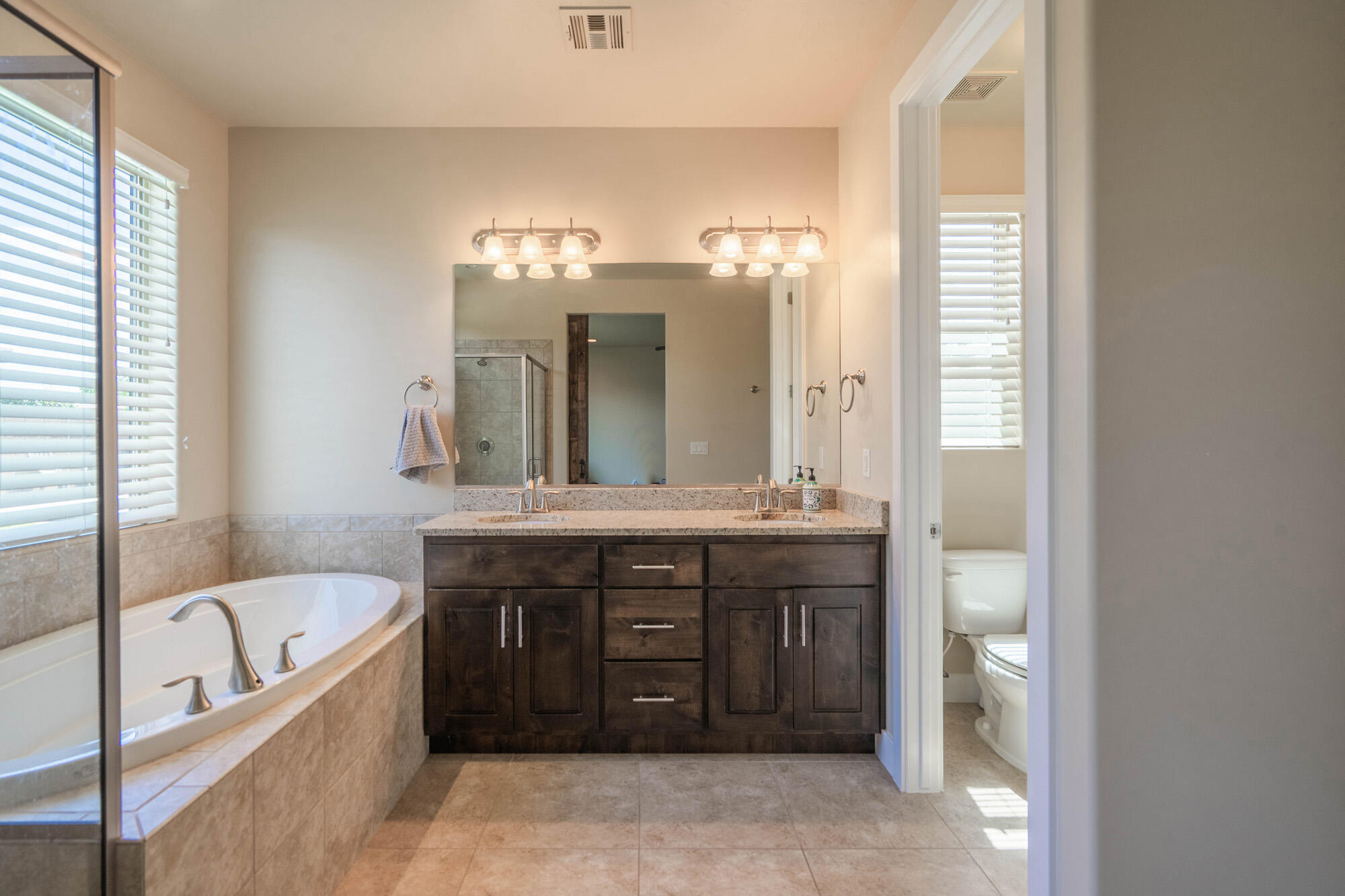 HIGHLAND PARK AT THE CORAL CANYON - Residential