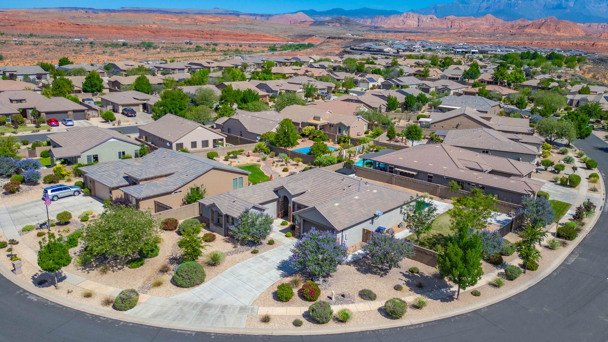 HIGHLAND PARK AT THE CORAL CANYON - Residential