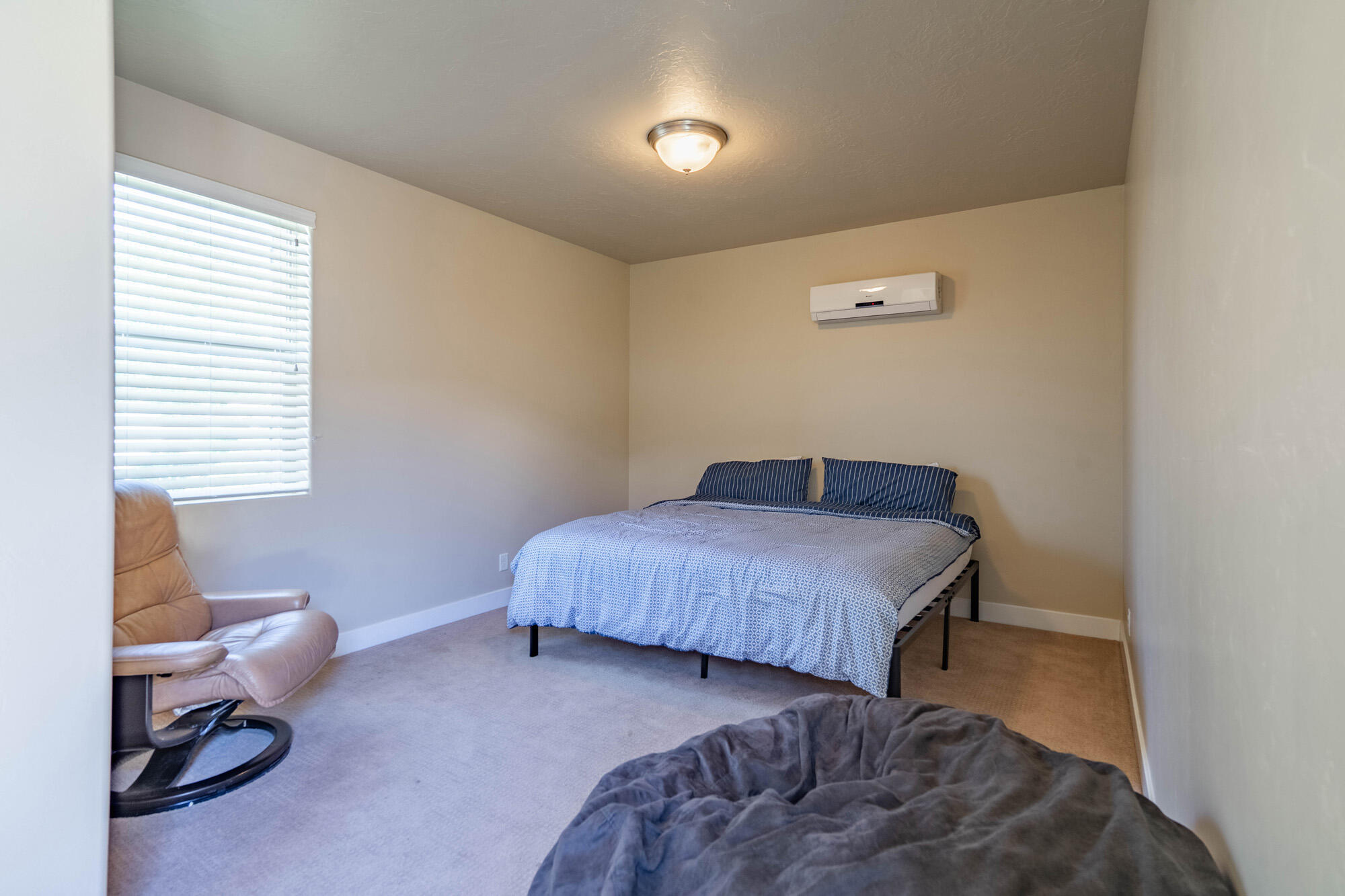 HIGHLAND PARK AT THE CORAL CANYON - Residential