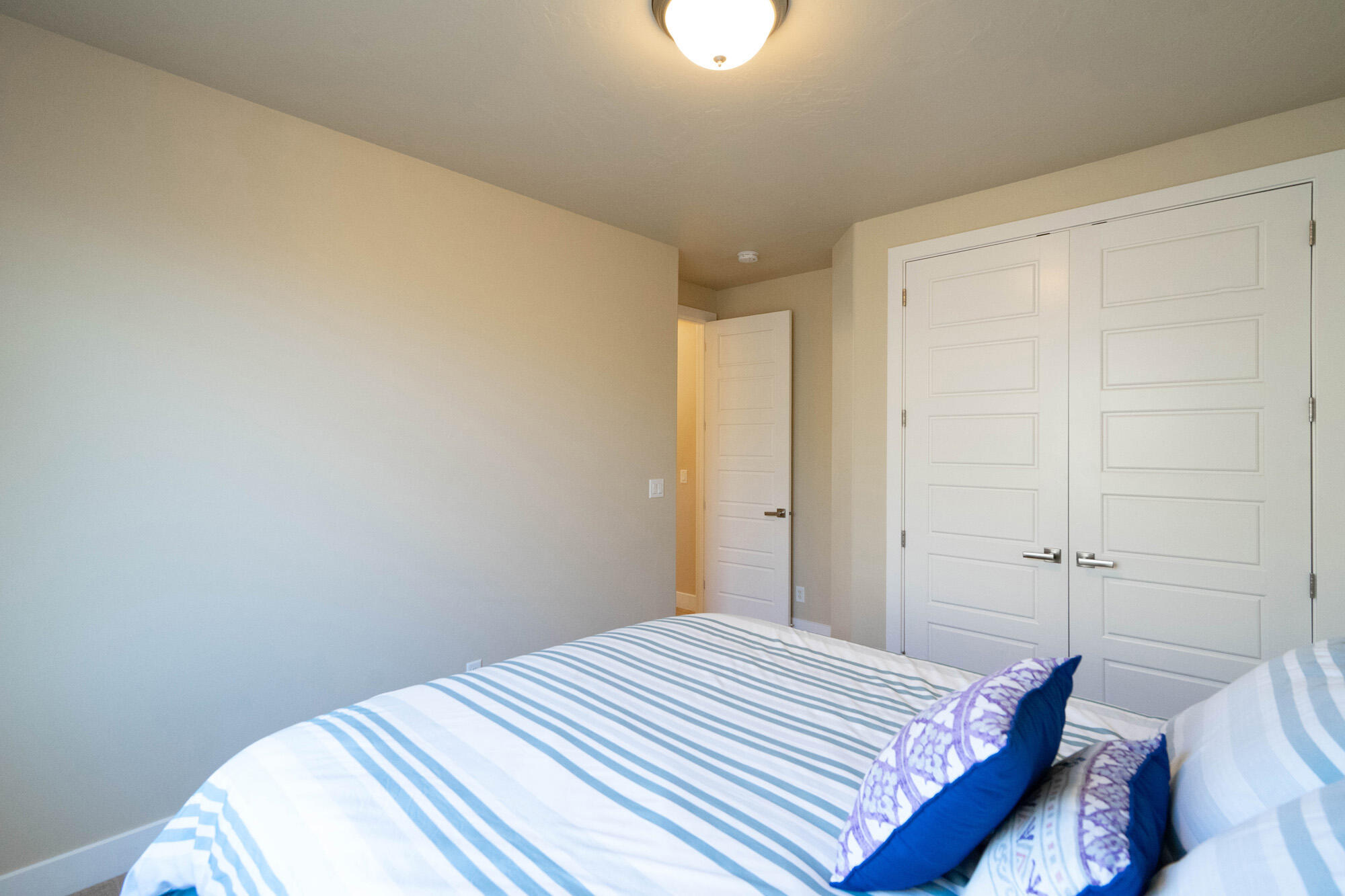 HIGHLAND PARK AT THE CORAL CANYON - Residential
