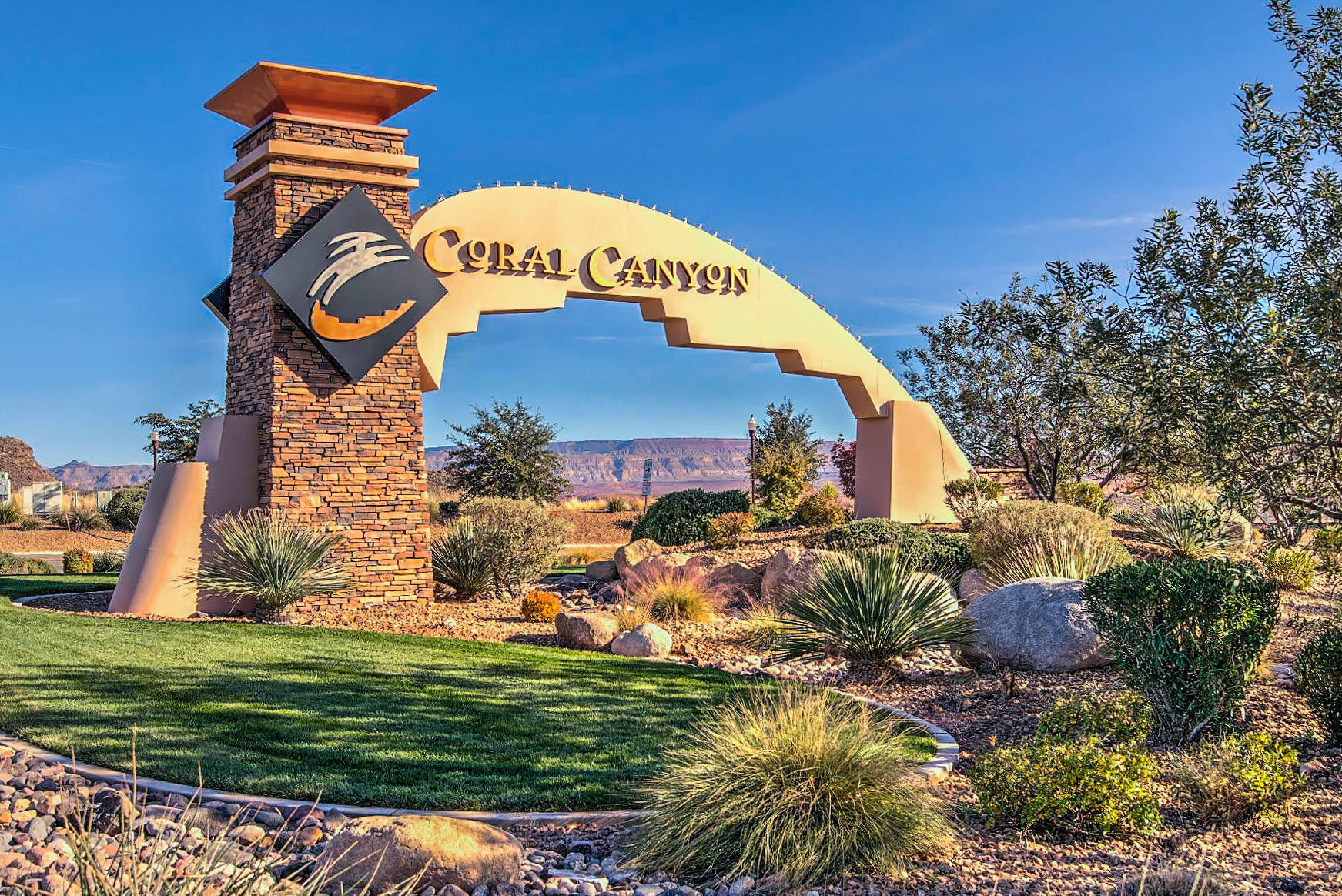 HIGHLAND PARK AT THE CORAL CANYON - Residential