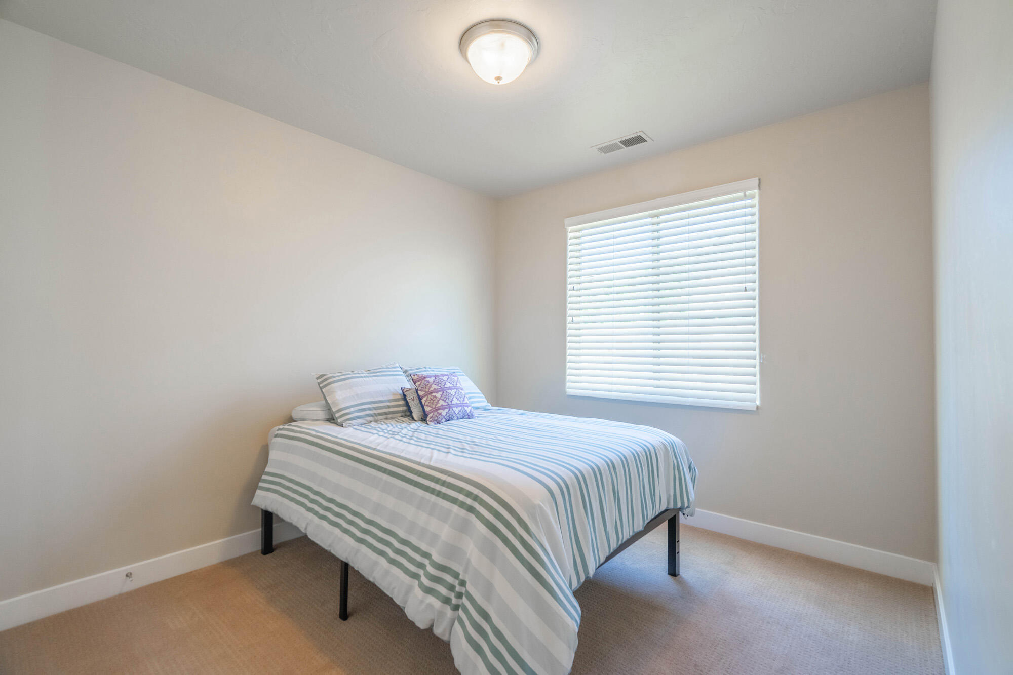 HIGHLAND PARK AT THE CORAL CANYON - Residential