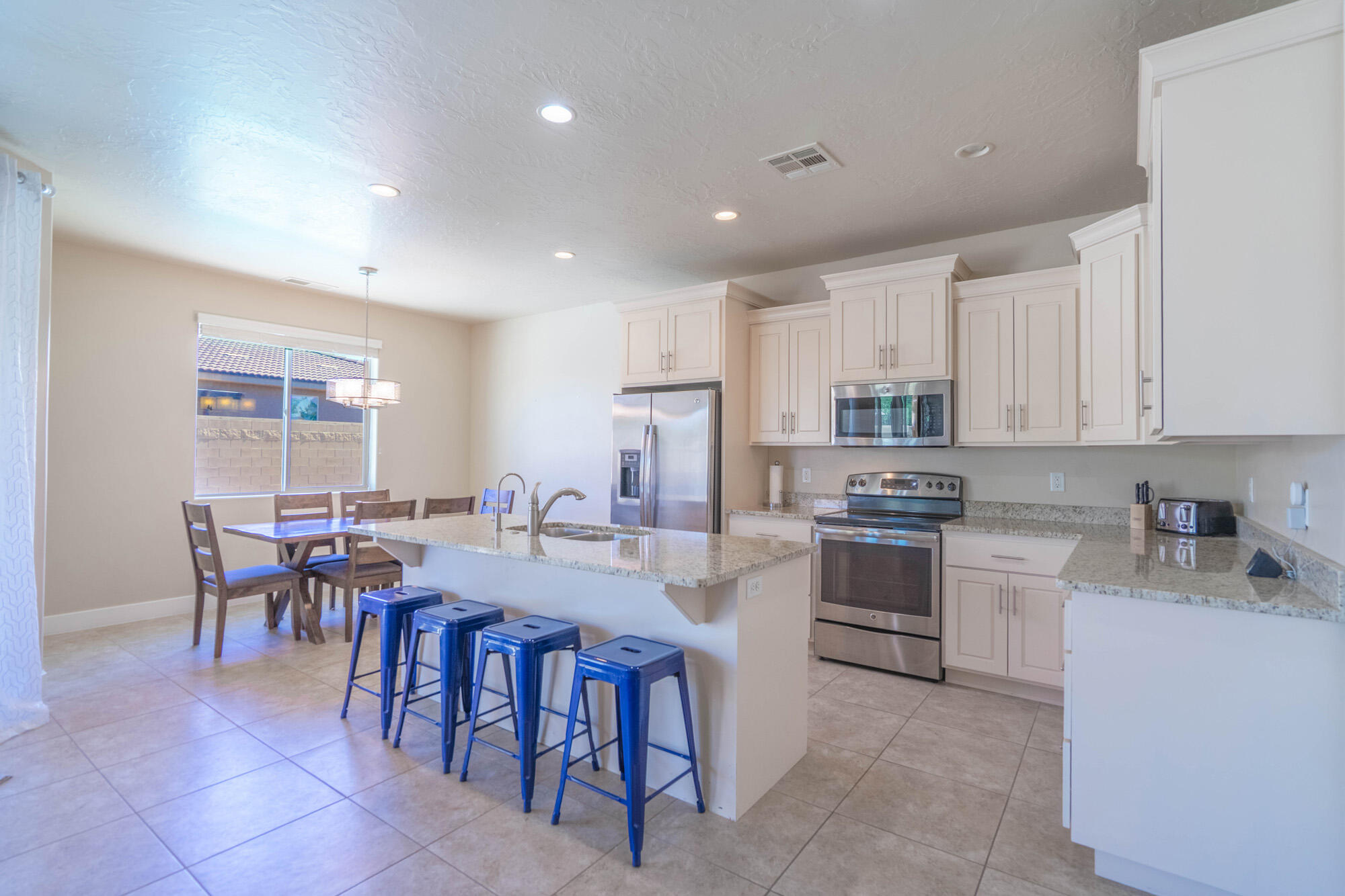 HIGHLAND PARK AT THE CORAL CANYON - Residential