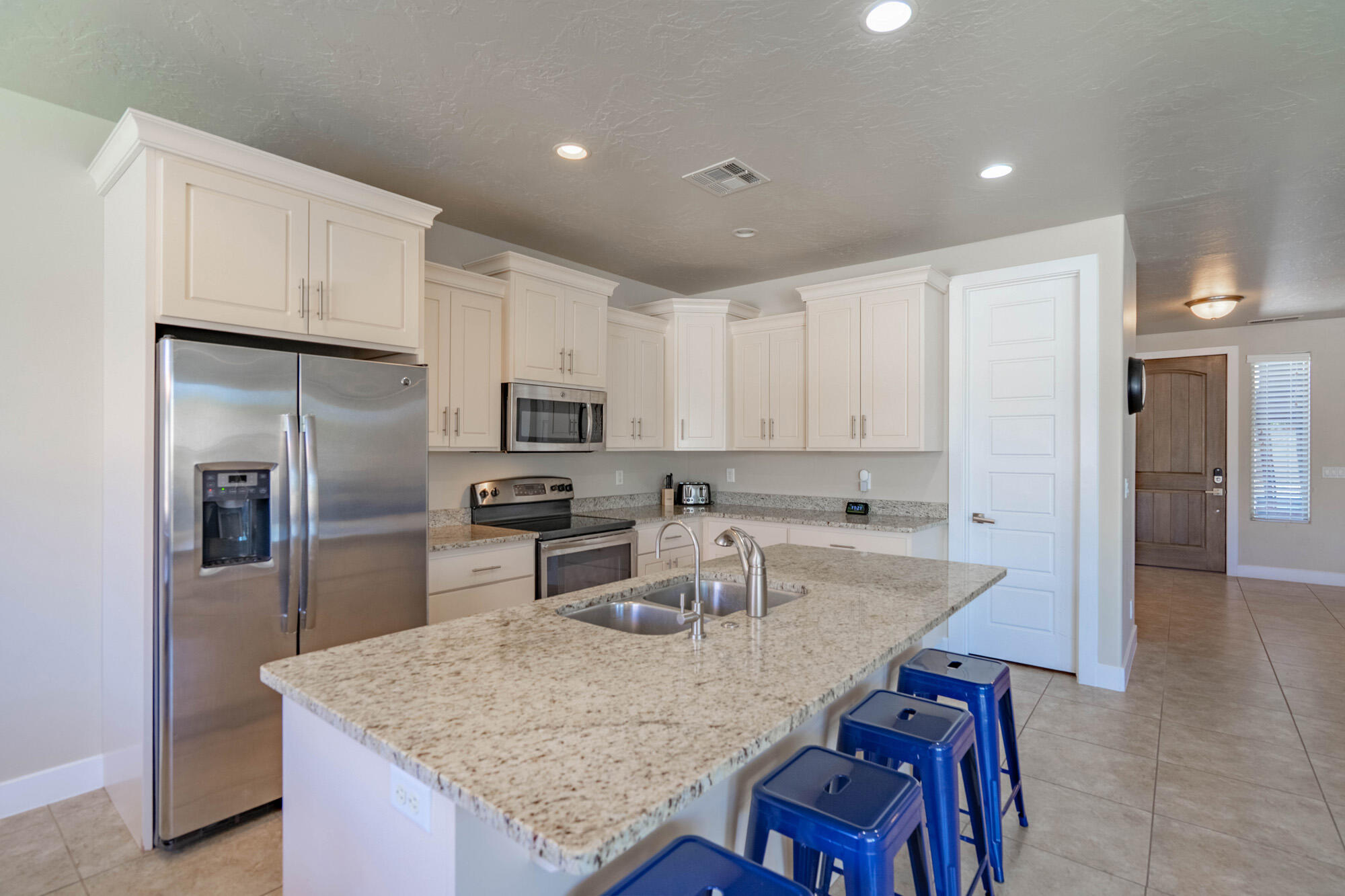 HIGHLAND PARK AT THE CORAL CANYON - Residential