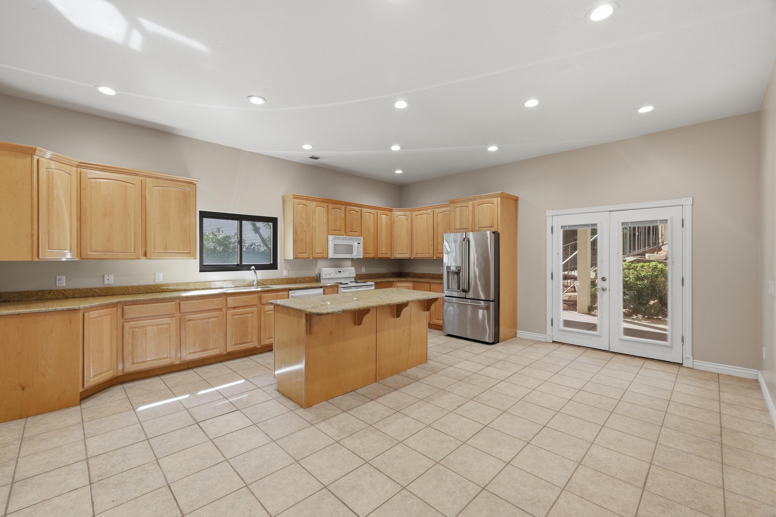SHADOW MOUNTAIN - Residential