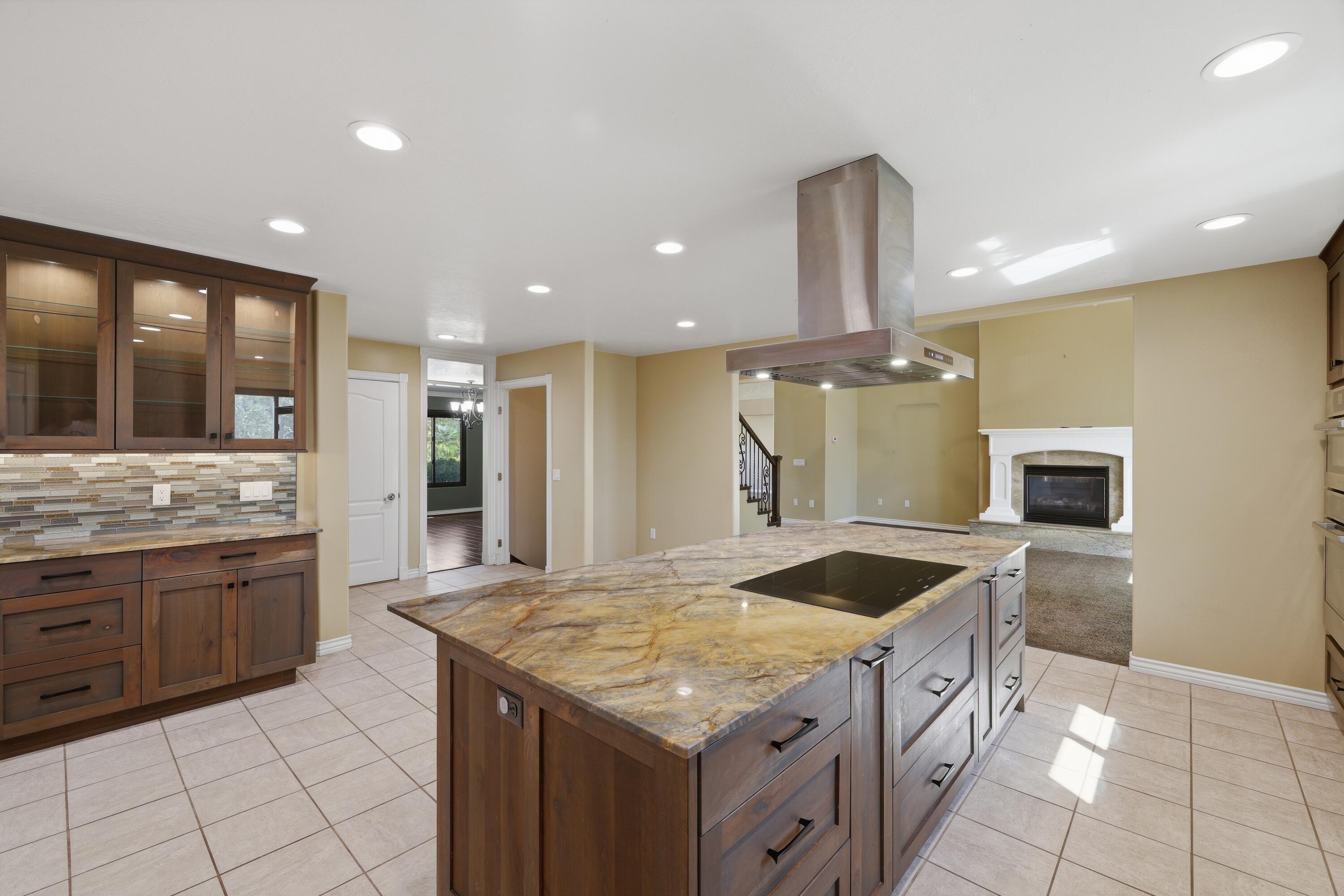 SHADOW MOUNTAIN - Residential
