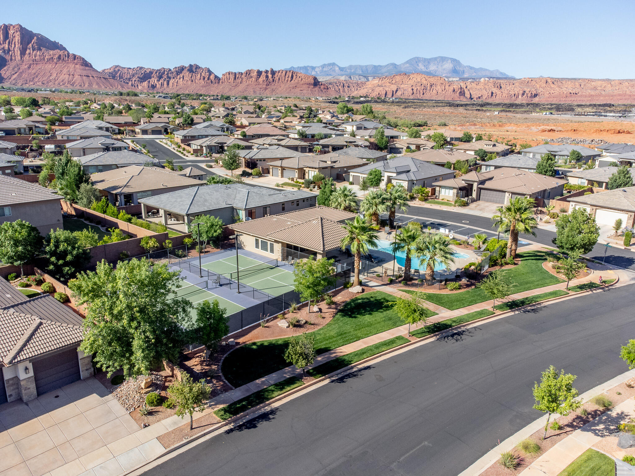 BELLA SOL AT SANTA CLARA - Residential