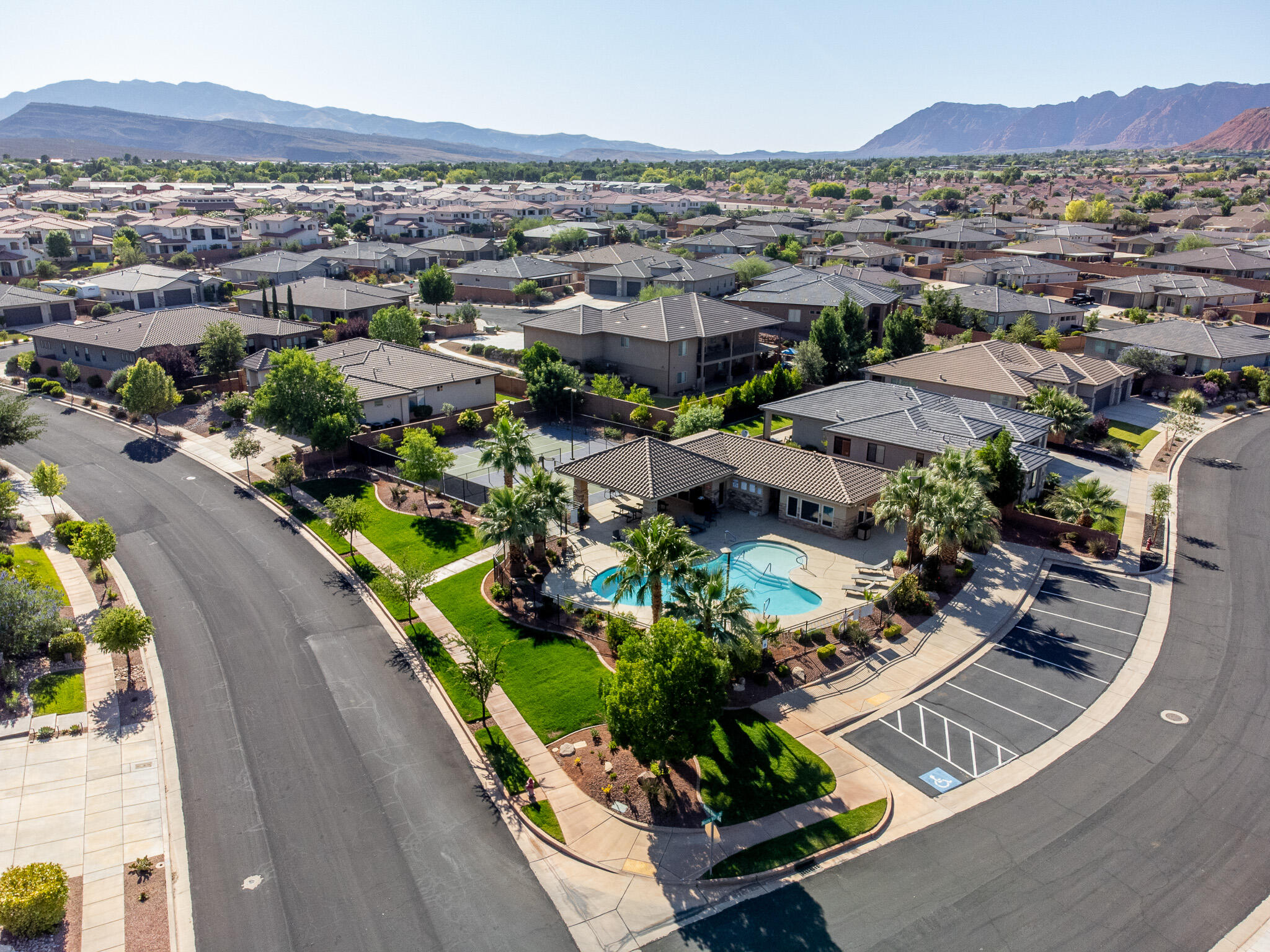 BELLA SOL AT SANTA CLARA - Residential