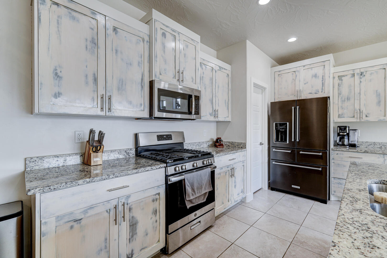 BELLA SOL AT SANTA CLARA - Residential
