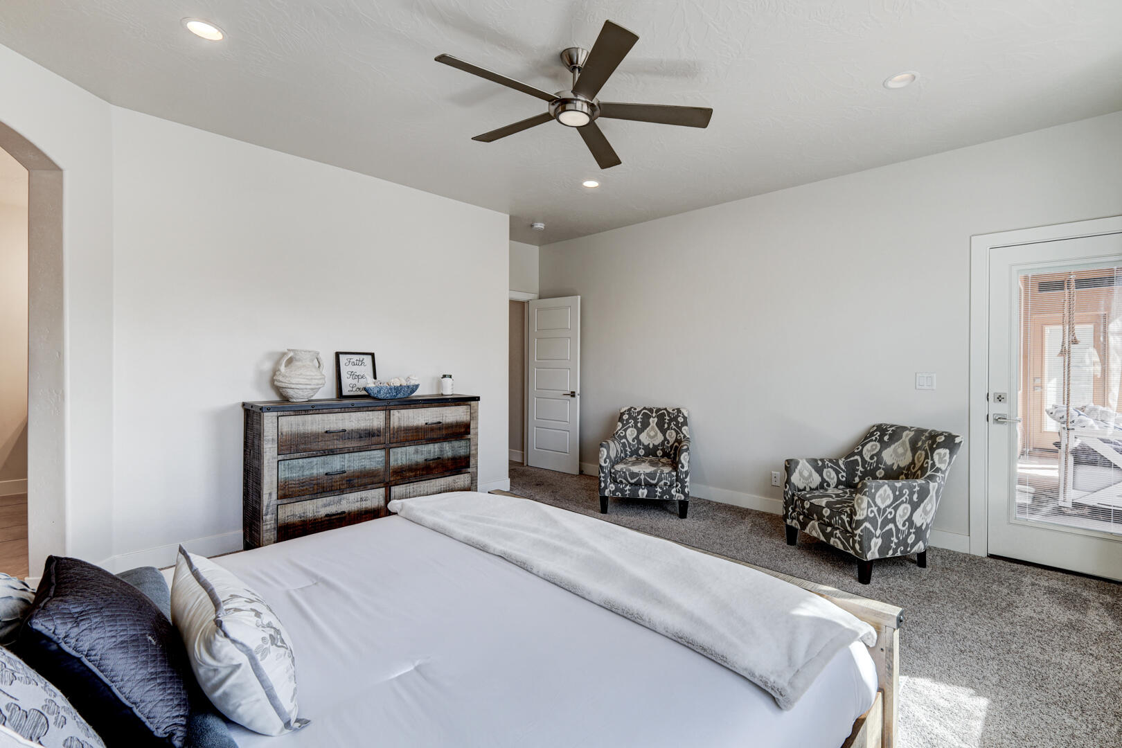 BELLA SOL AT SANTA CLARA - Residential