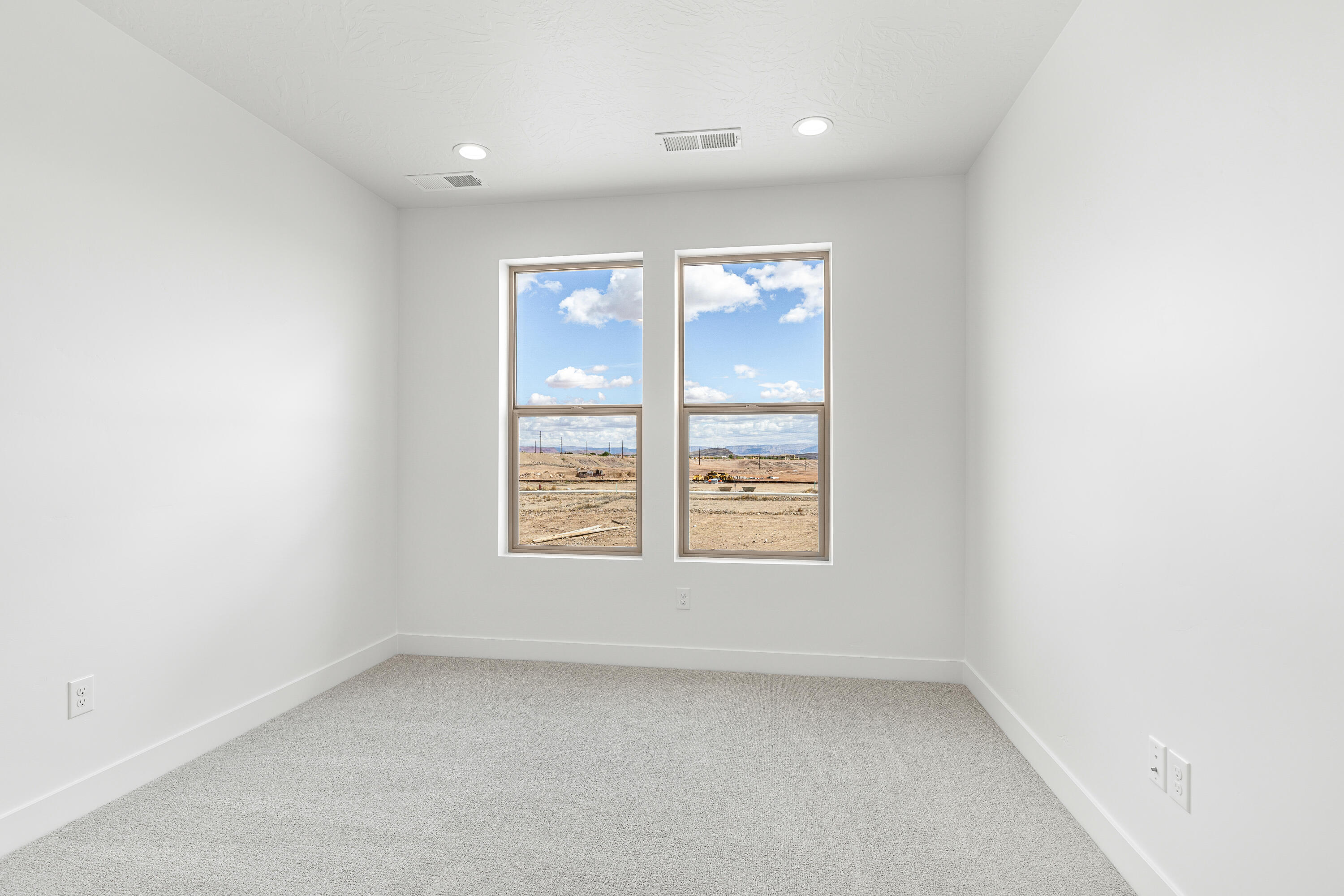 ROSALIA RIDGE AT DIVARIO - Residential