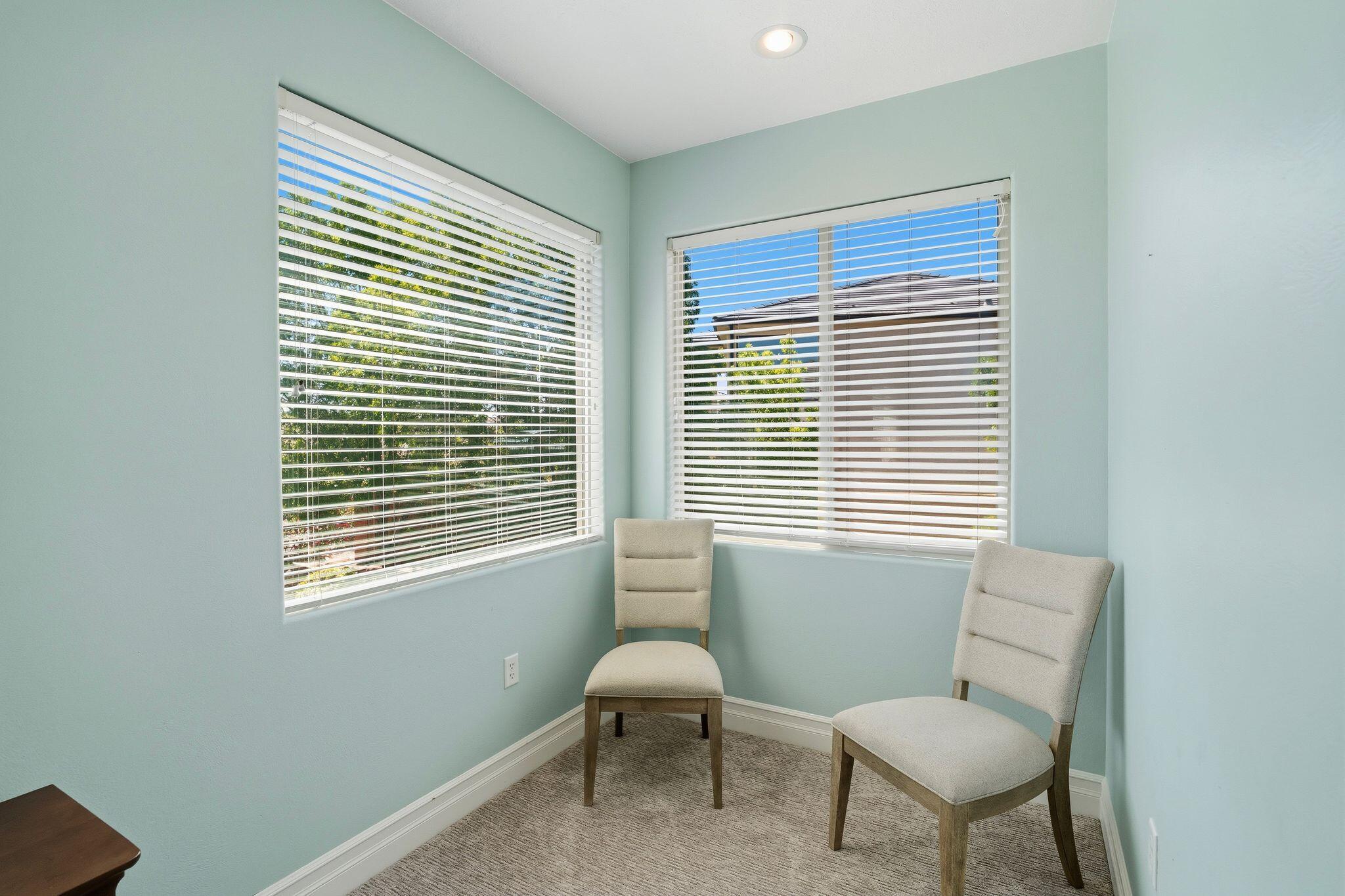 TONAQUINT TERRACE - Residential