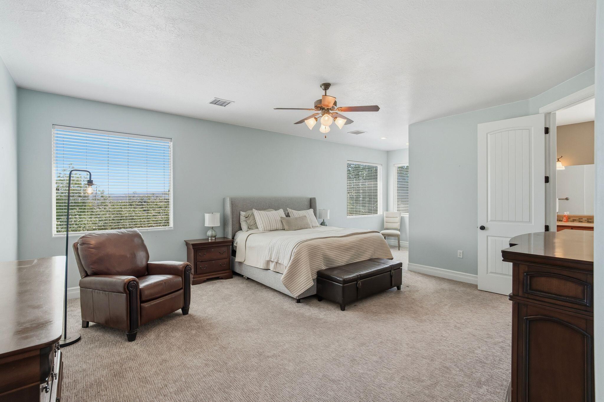 TONAQUINT TERRACE - Residential