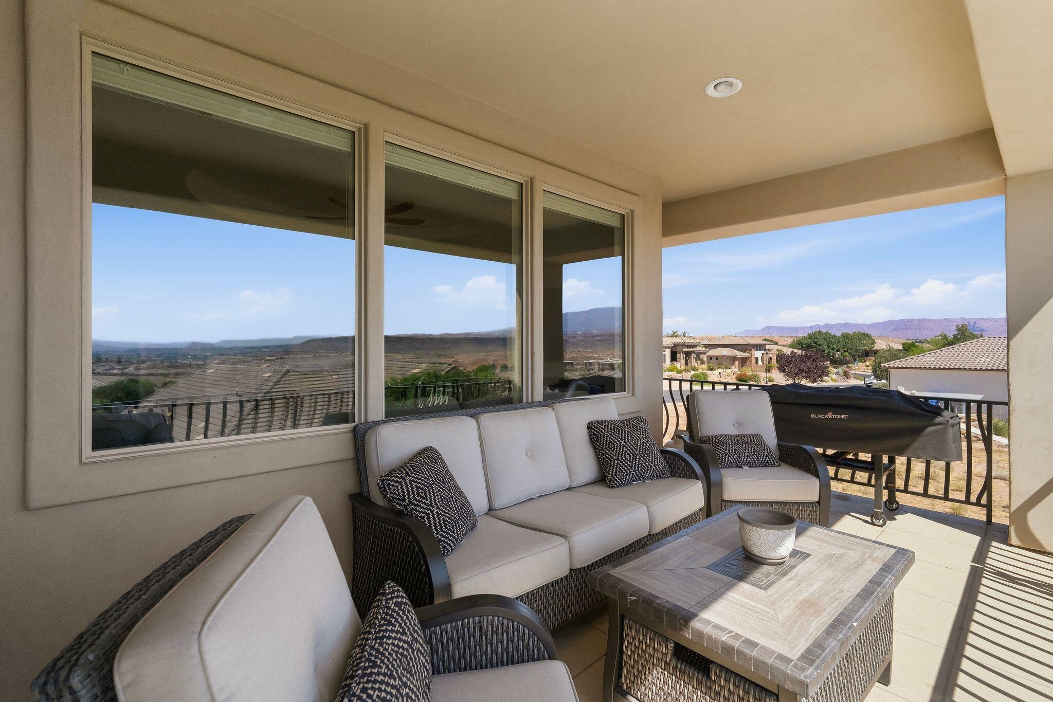 TONAQUINT TERRACE - Residential