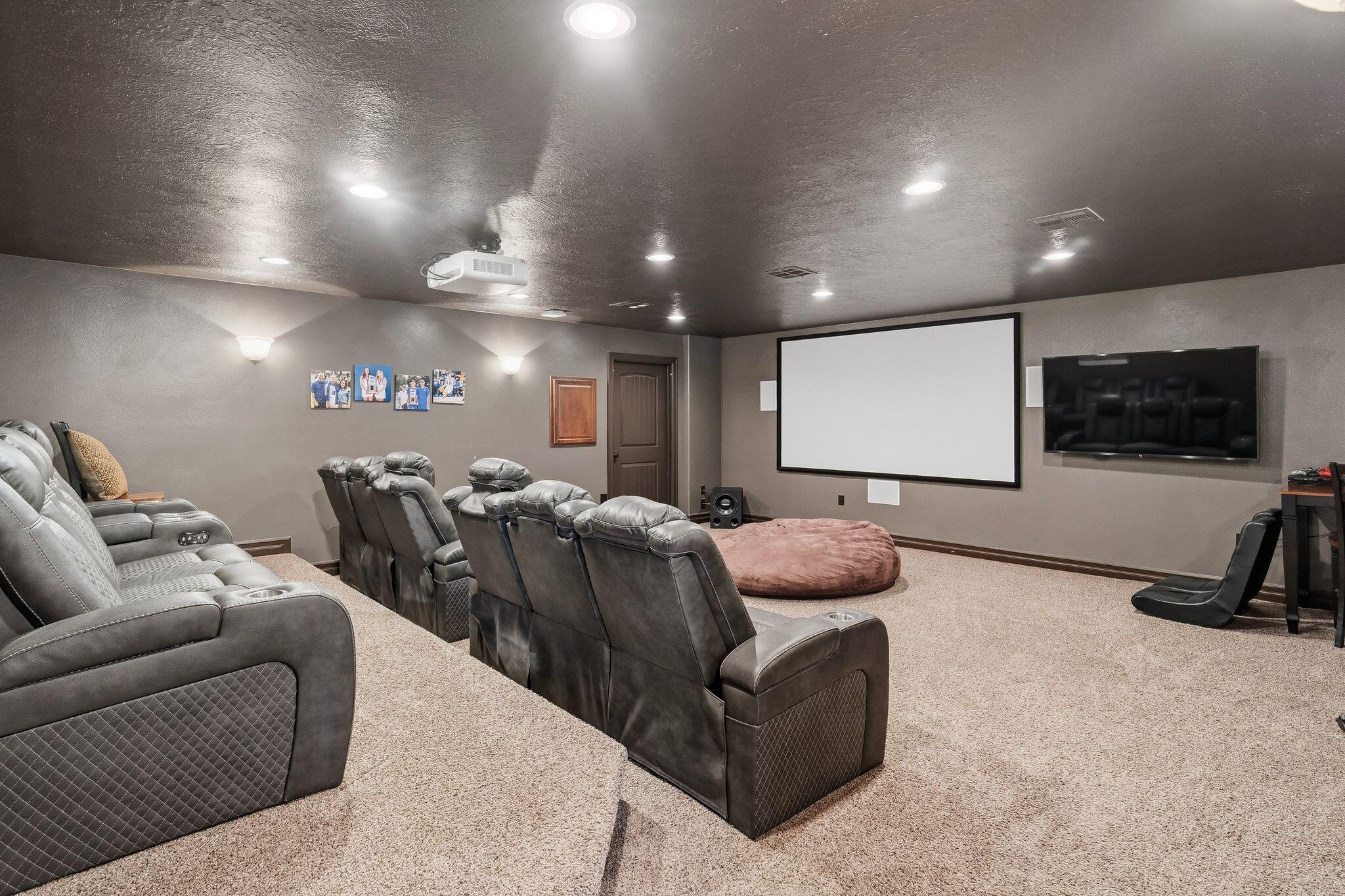 TONAQUINT TERRACE - Residential
