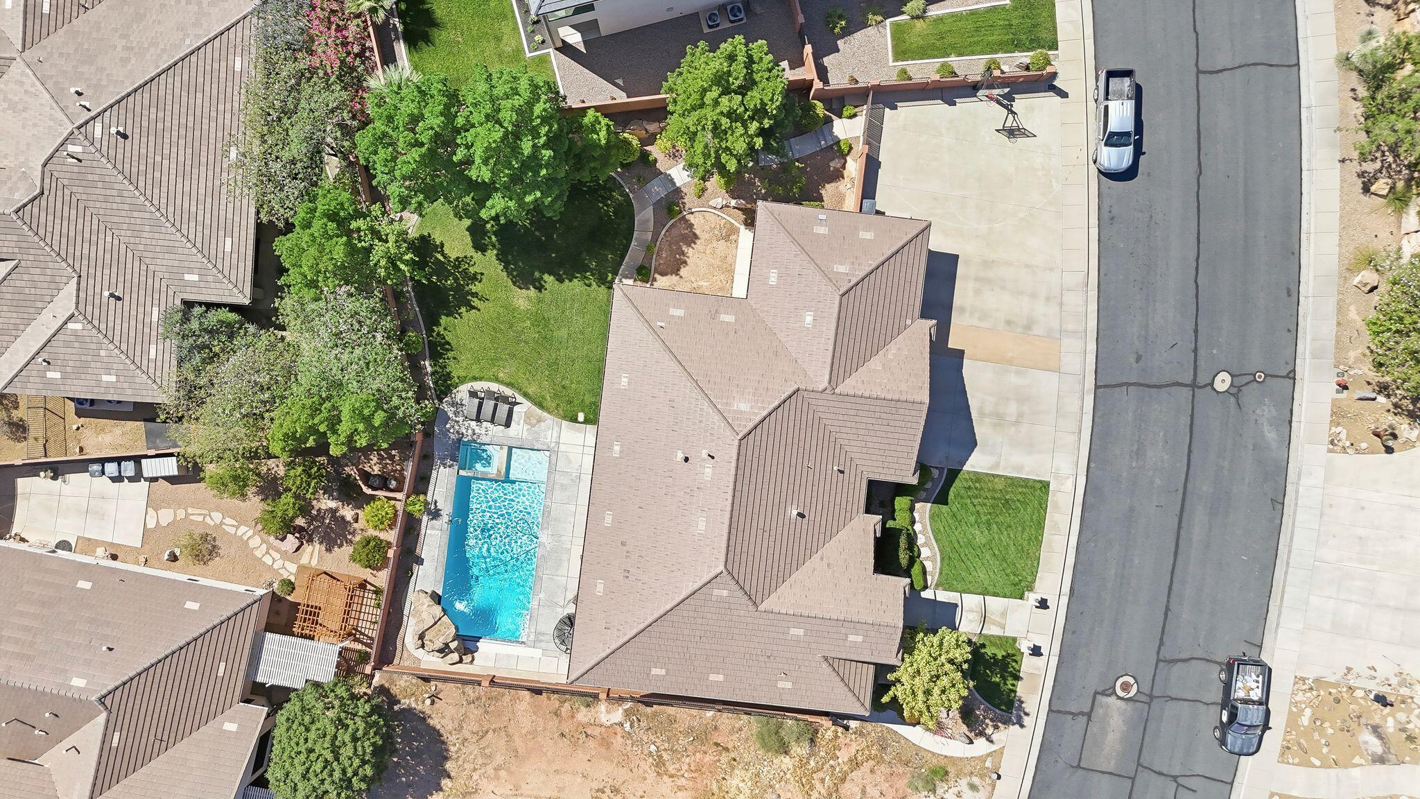 TONAQUINT TERRACE - Residential