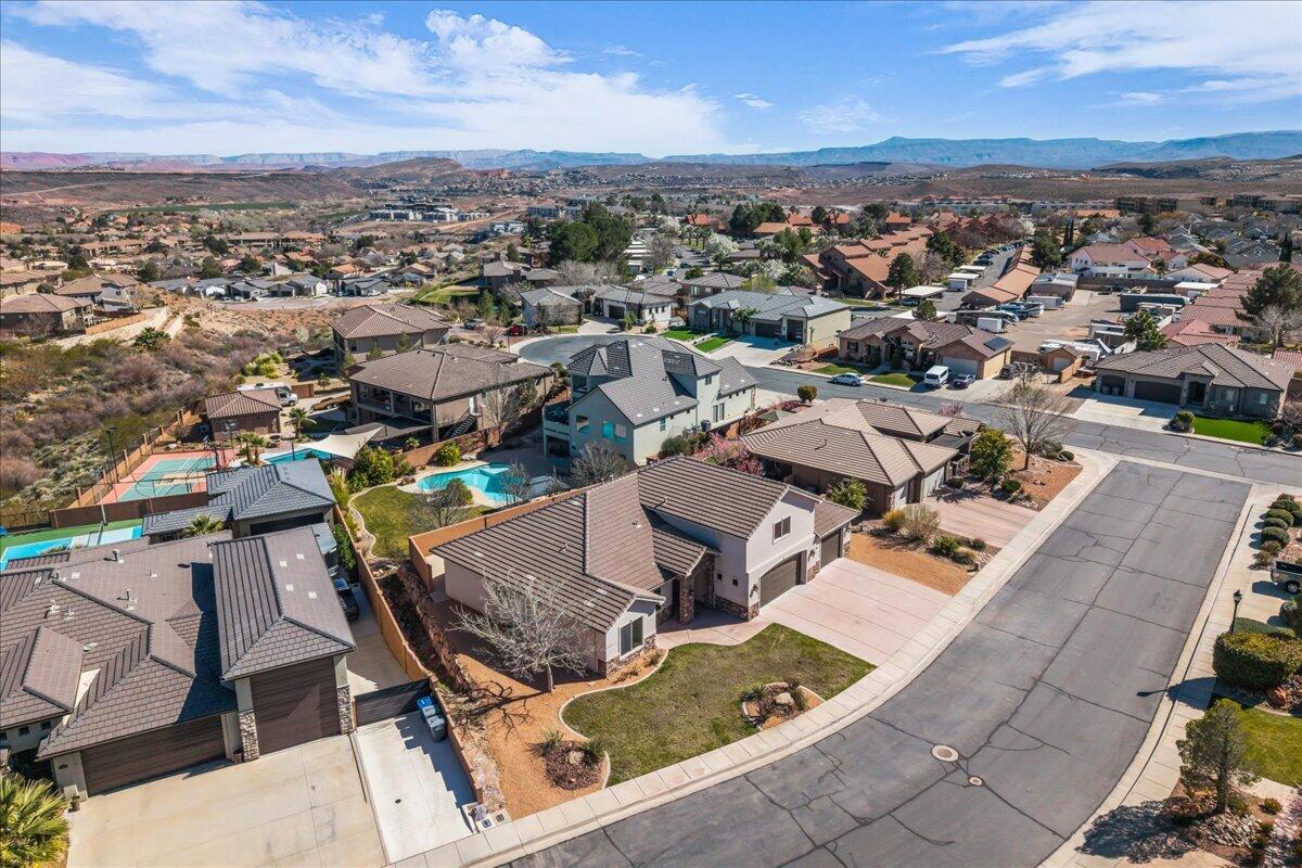 HIGHLANDS AT GREEN VALLEY - Residential