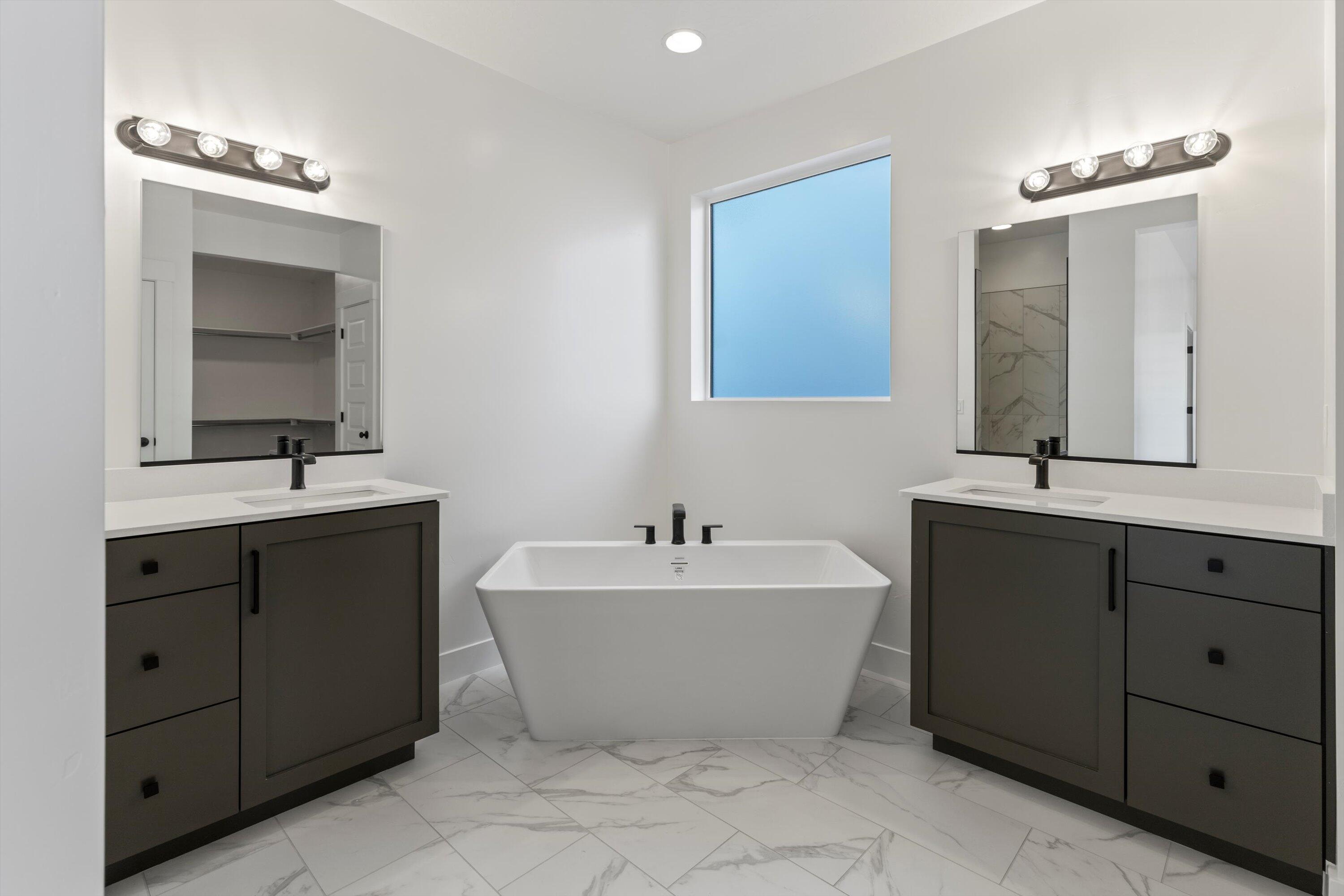 WHITE HILLS SUB - Residential