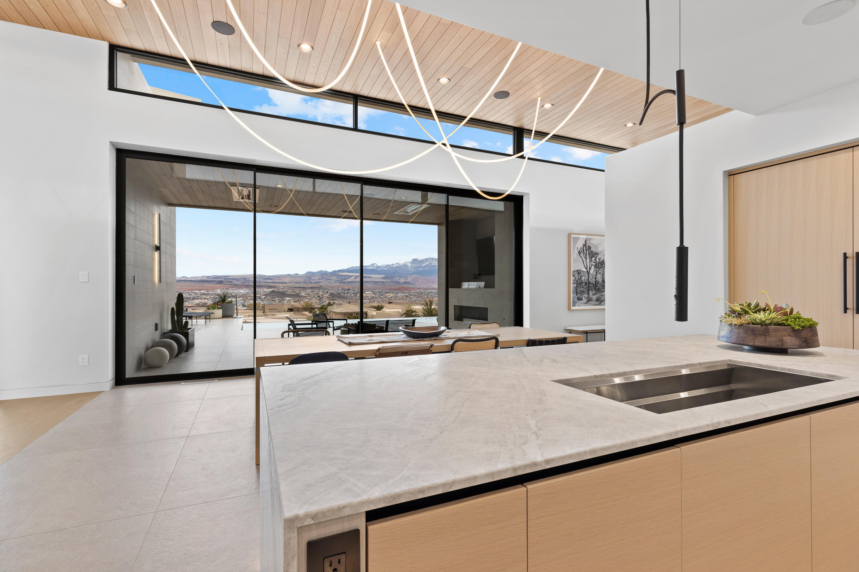 STONE CLIFF - Residential