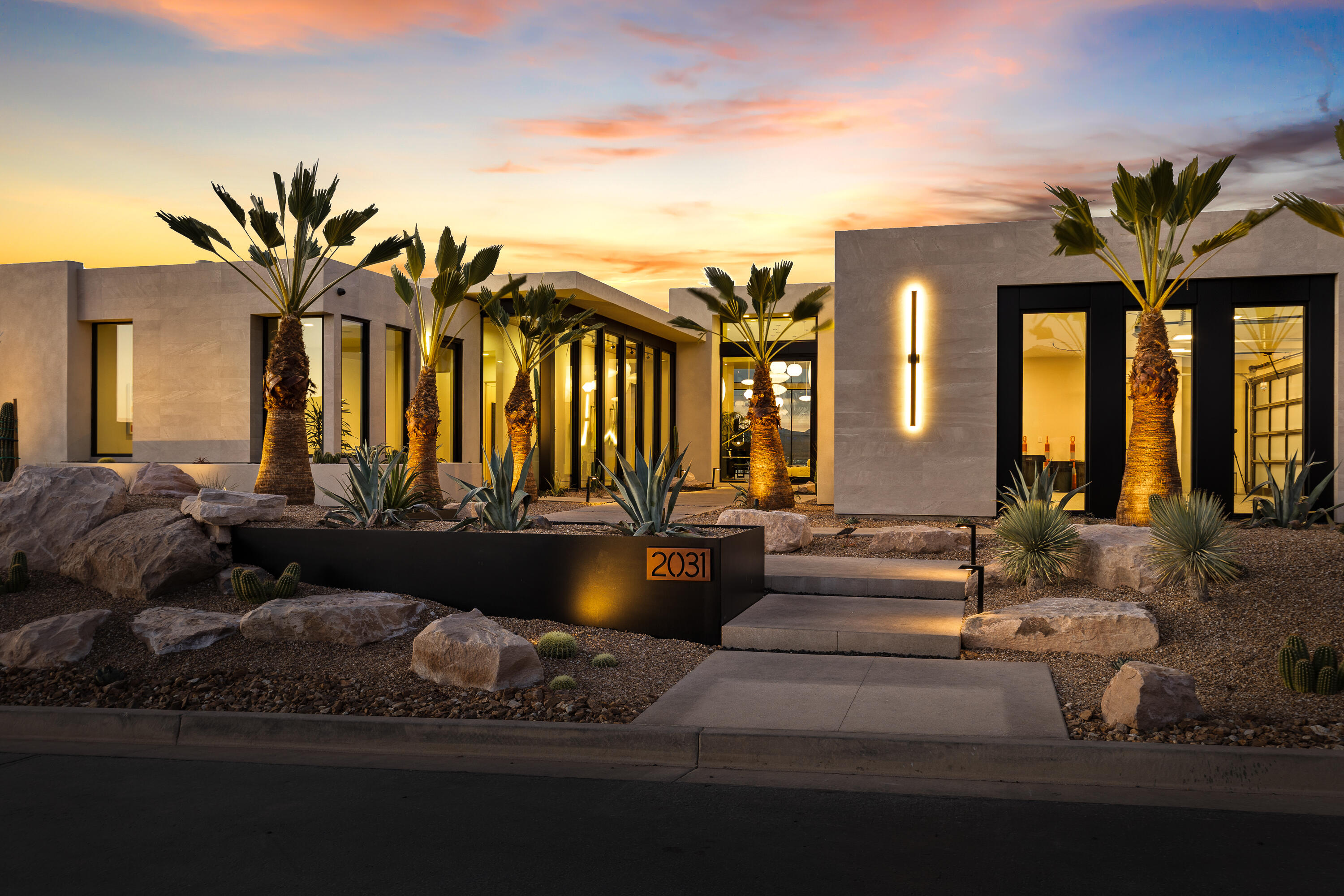 STONE CLIFF - Residential