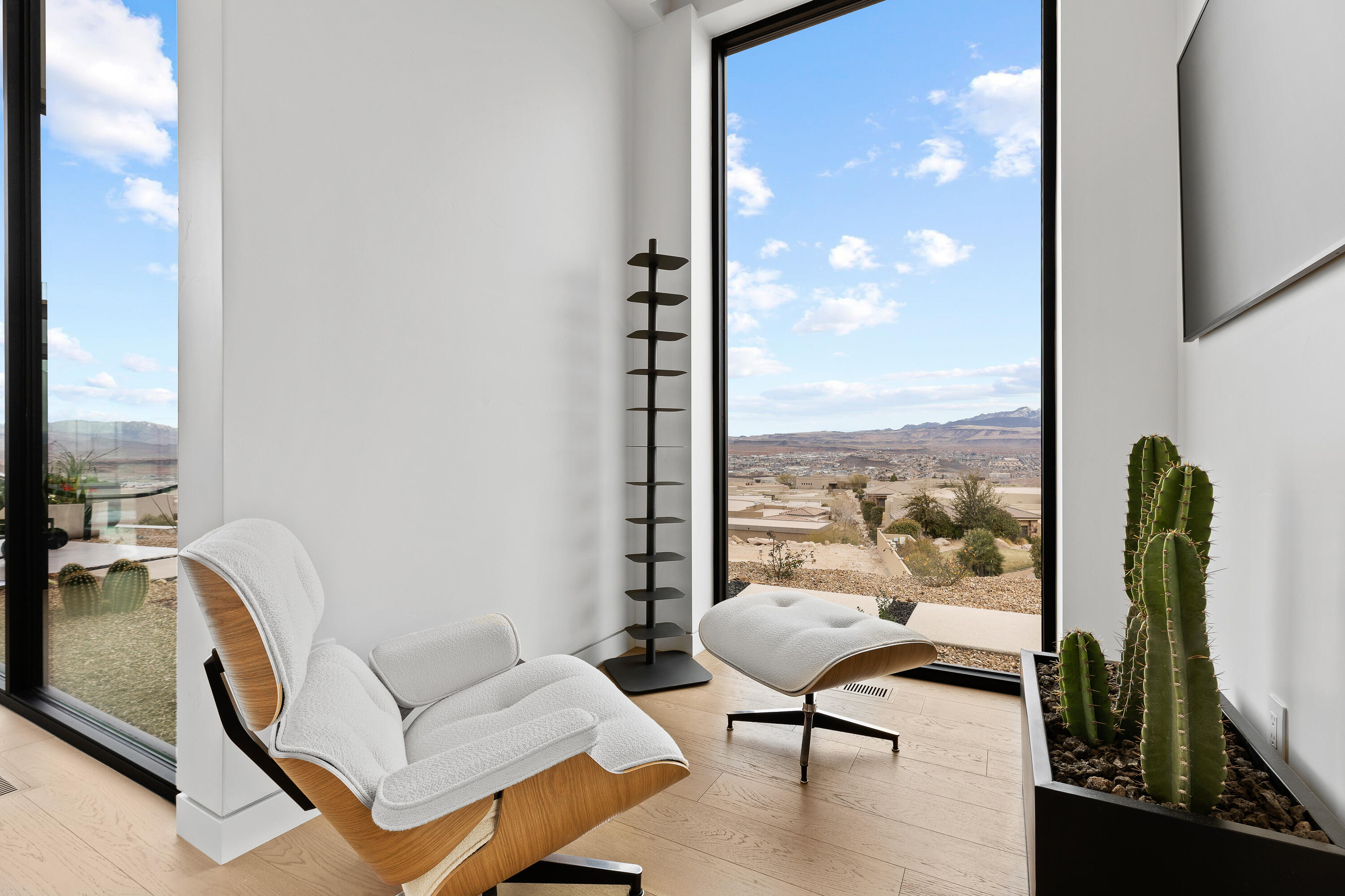 STONE CLIFF - Residential