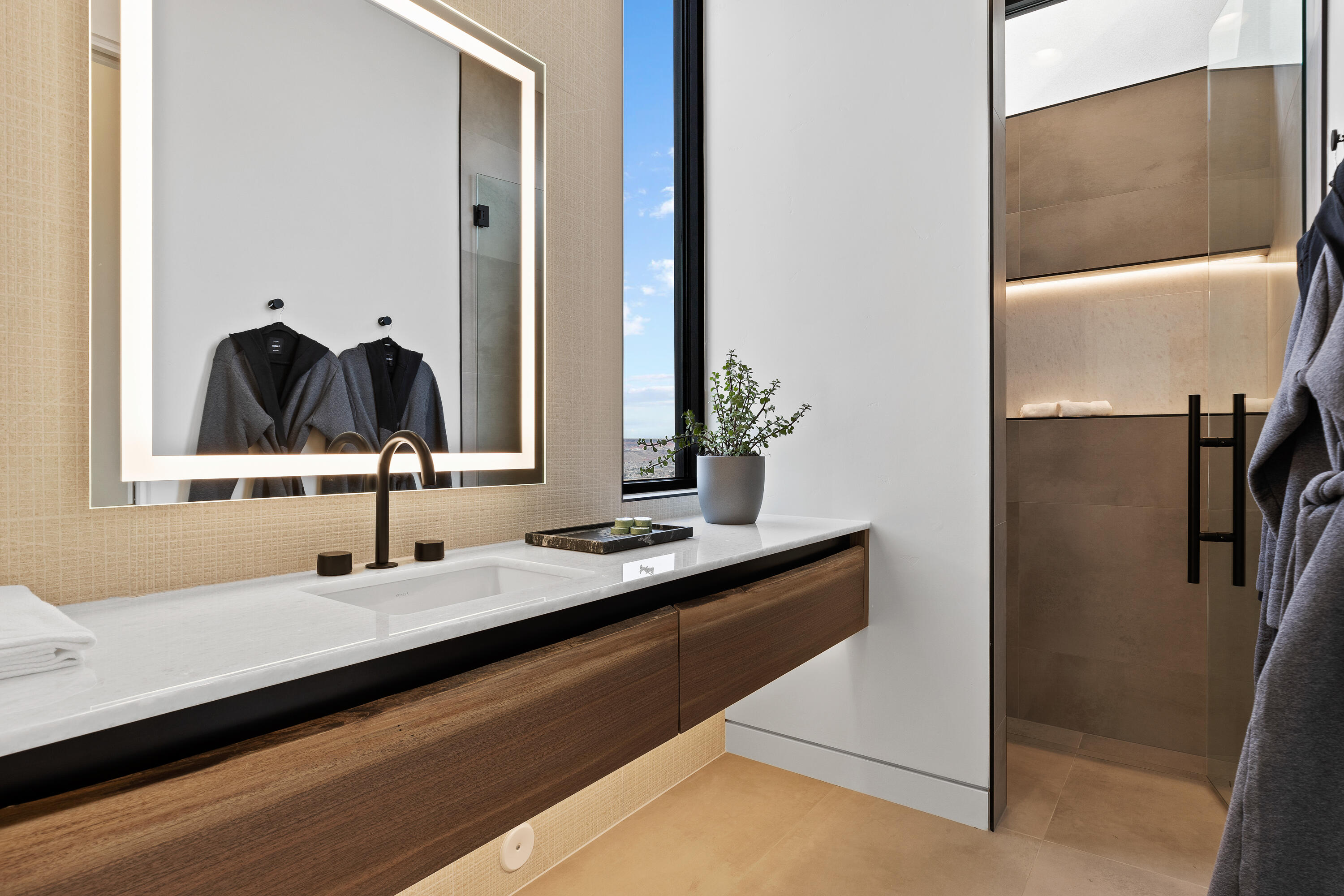 STONE CLIFF - Residential