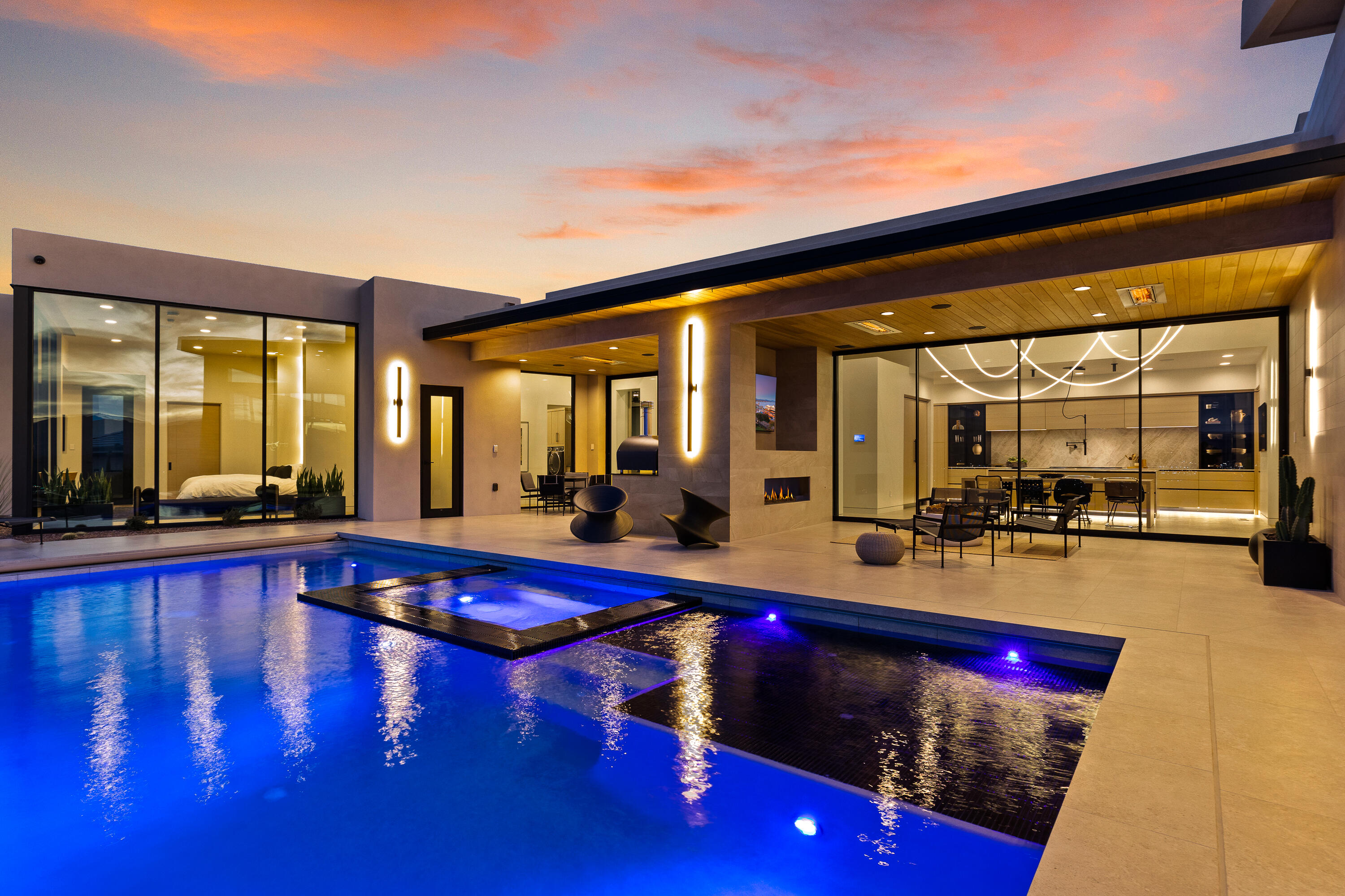 STONE CLIFF - Residential
