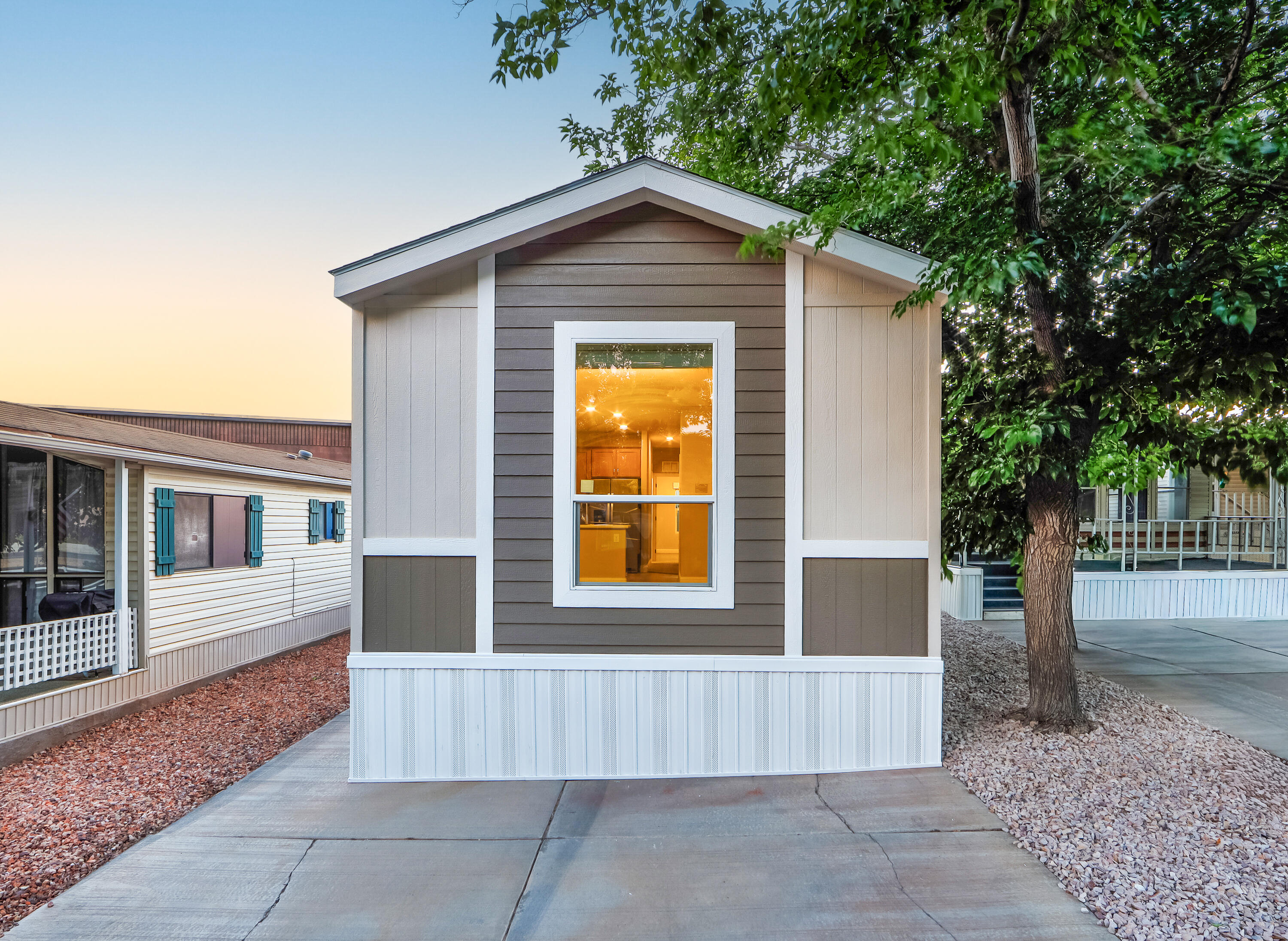 CANYON BREEZE RV RESORT - Residential