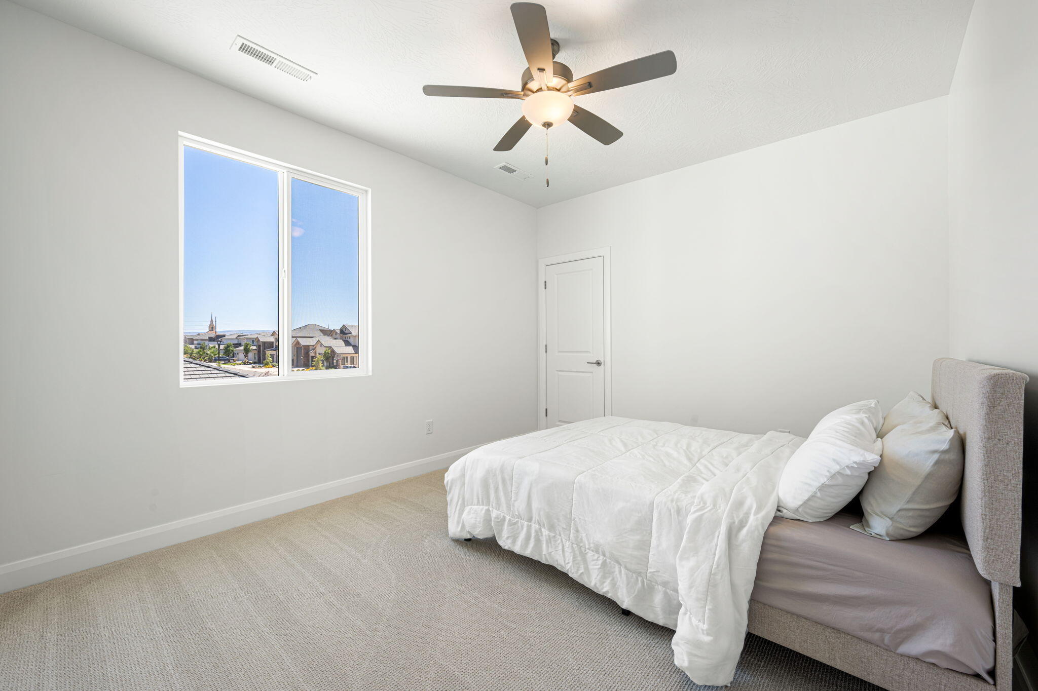 FRANKLIN FIELDS - Residential
