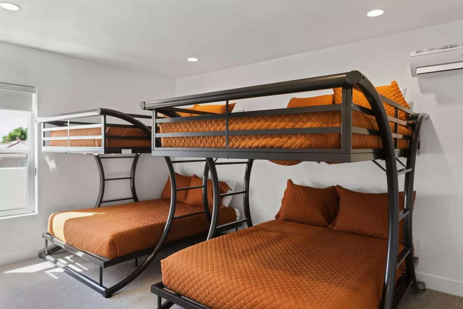 VUE AT GREEN VALLEY - Residential