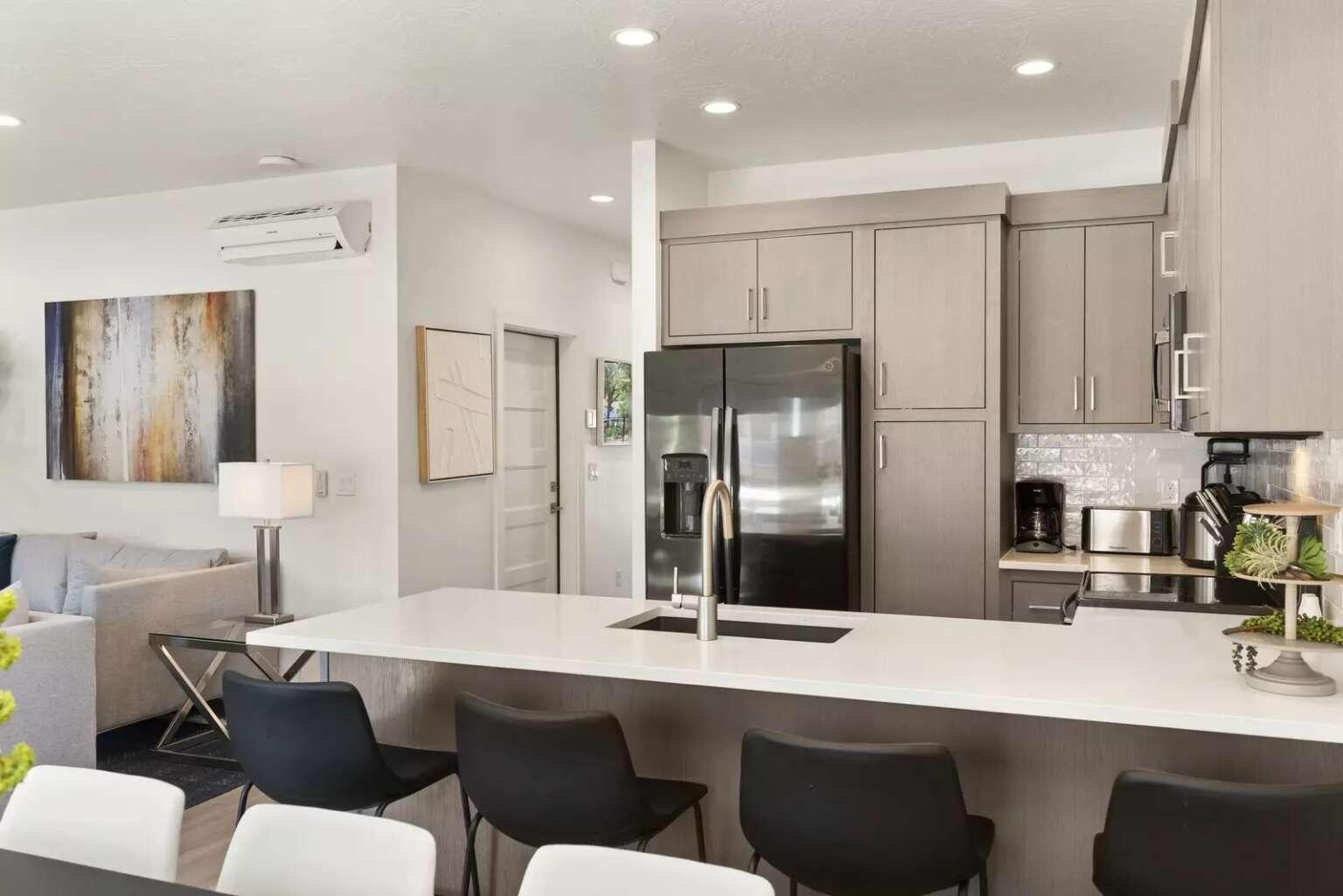 VUE AT GREEN VALLEY - Residential