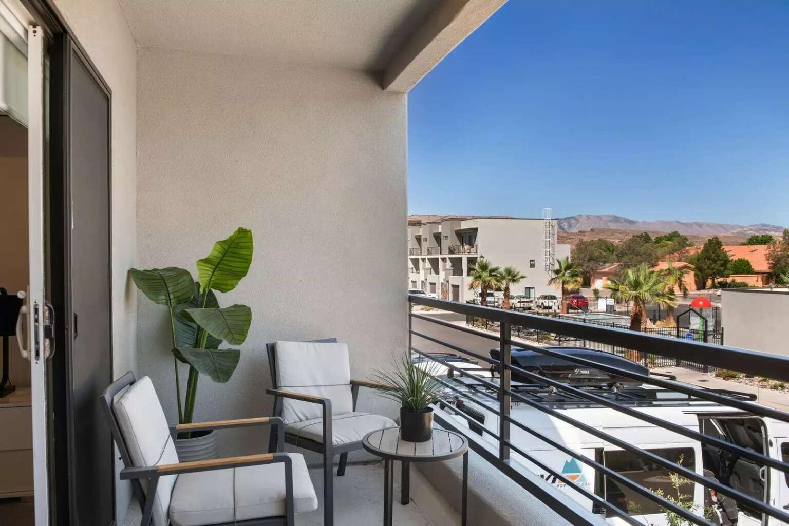 VUE AT GREEN VALLEY - Residential