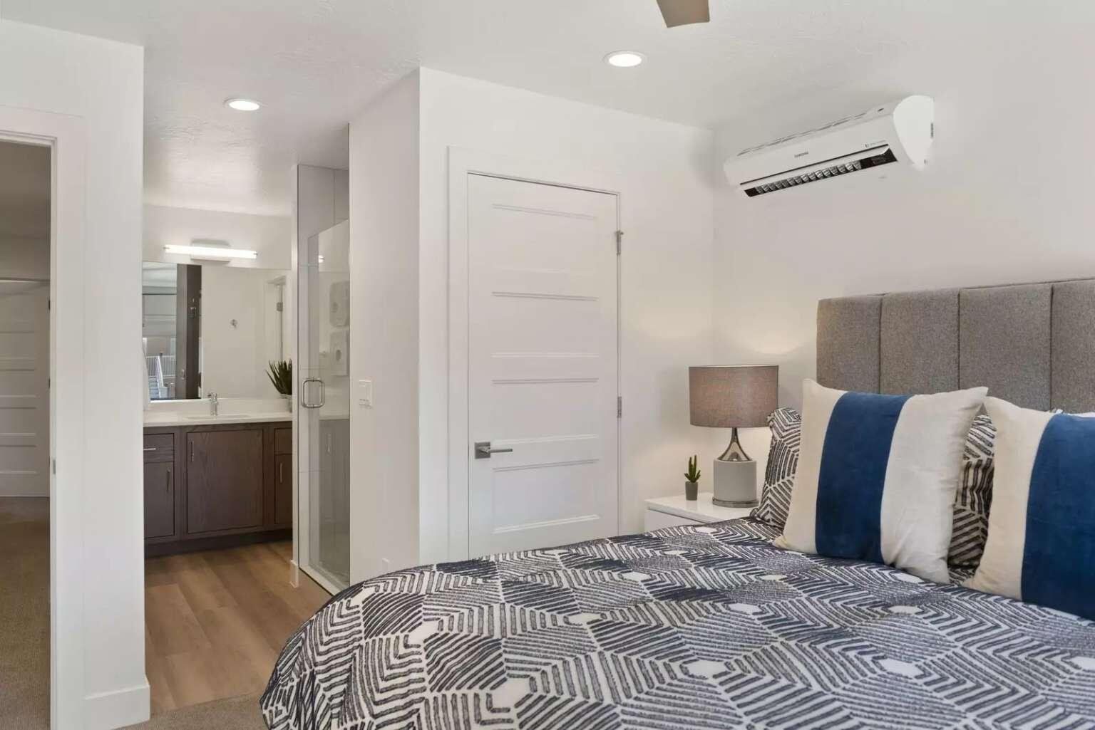 VUE AT GREEN VALLEY - Residential