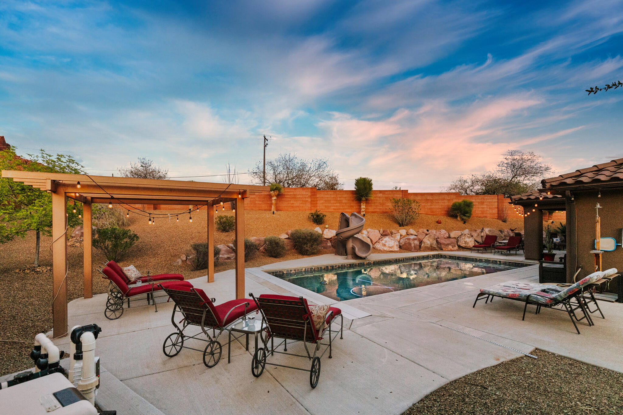QUAIL COVE - Residential