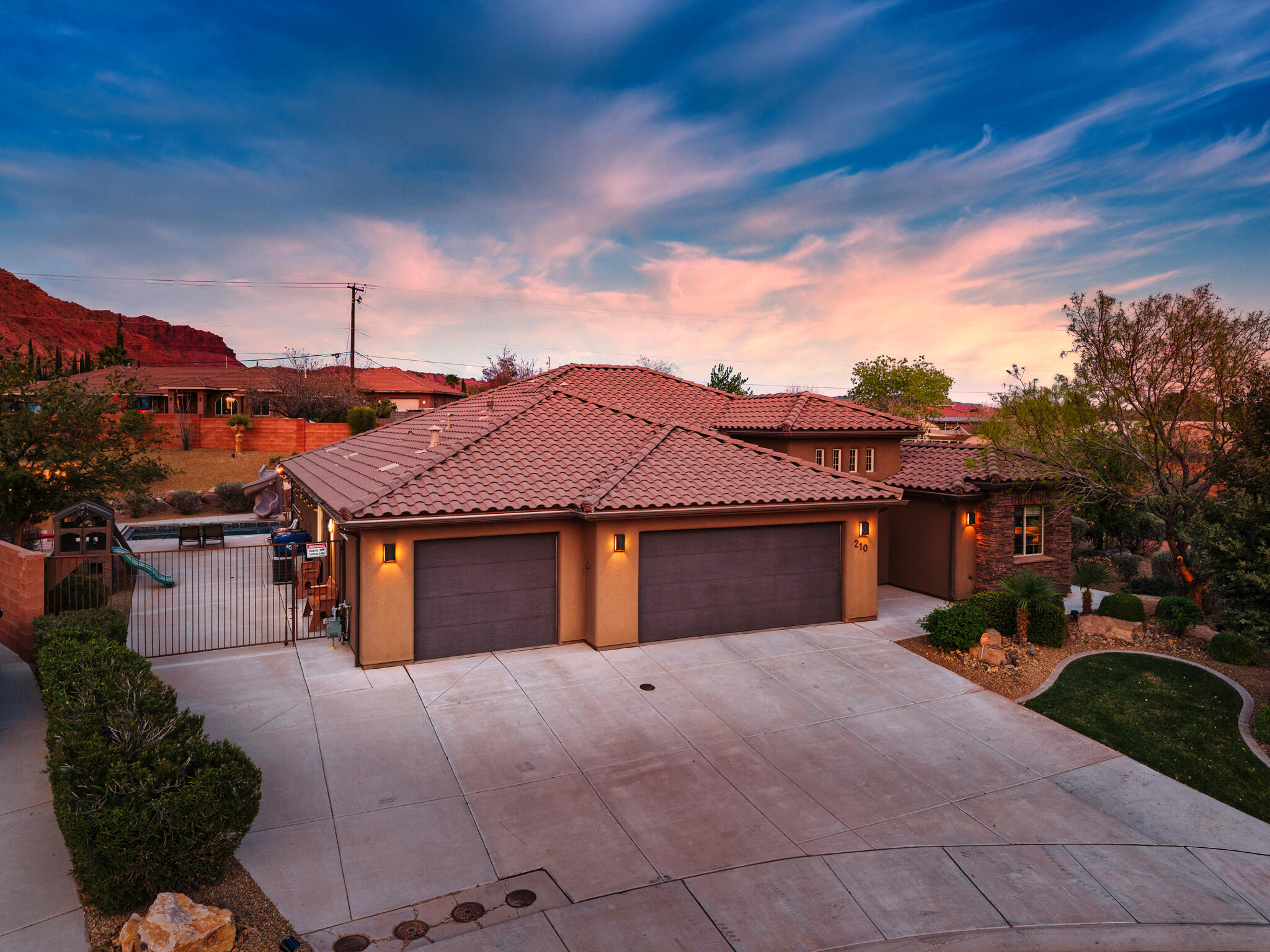 QUAIL COVE - Residential