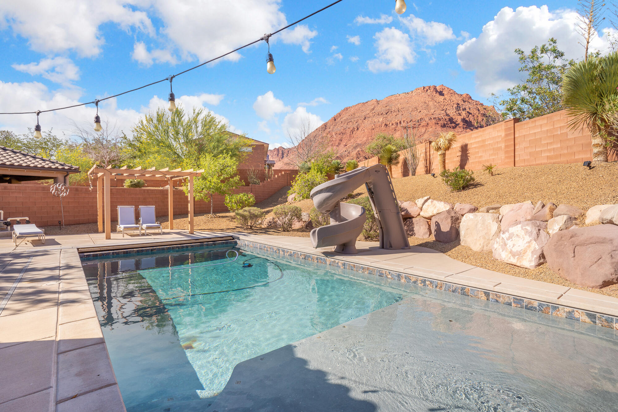 QUAIL COVE - Residential